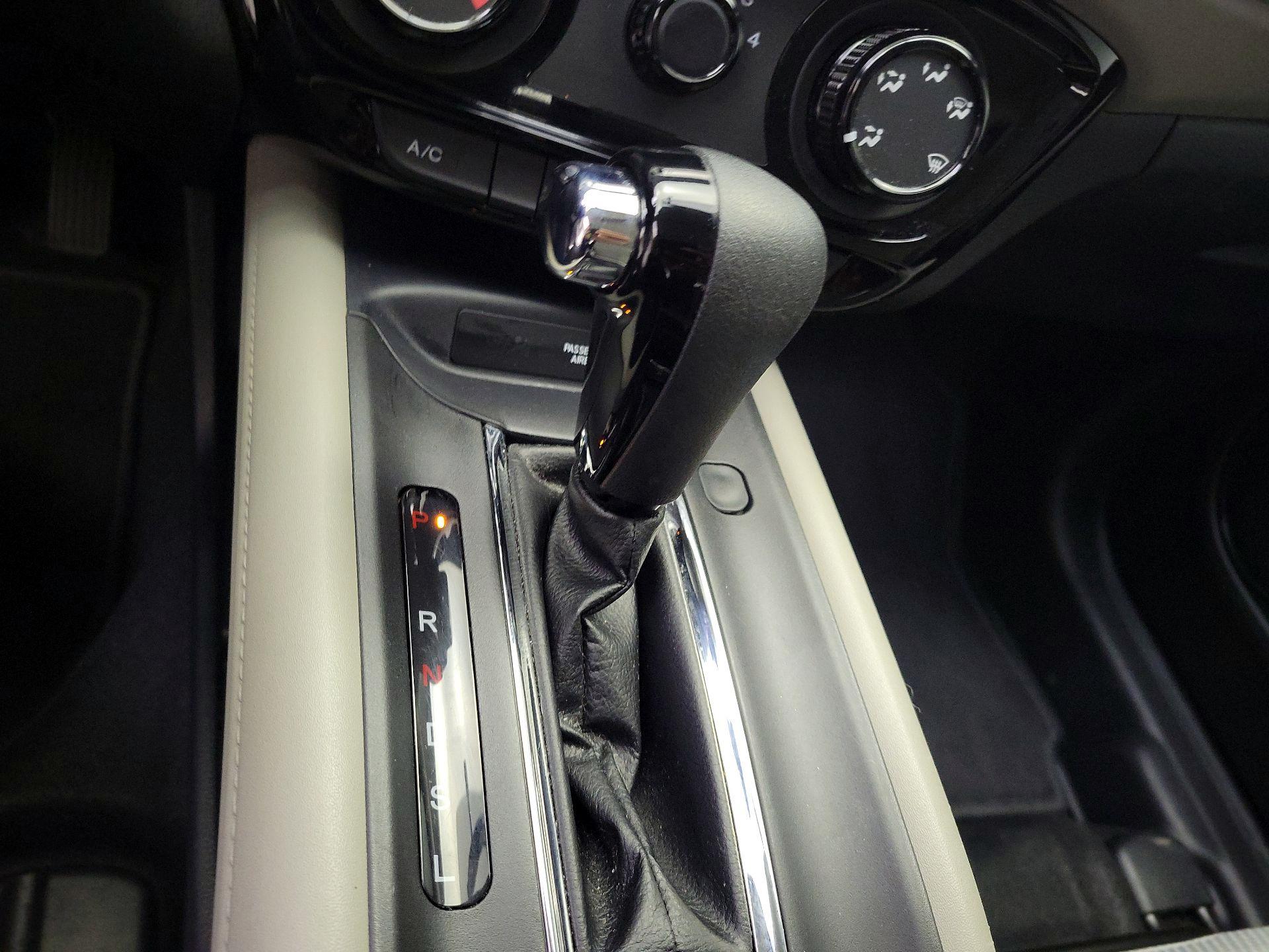 Thumbnail: 2019 Honda HR-V - 17
