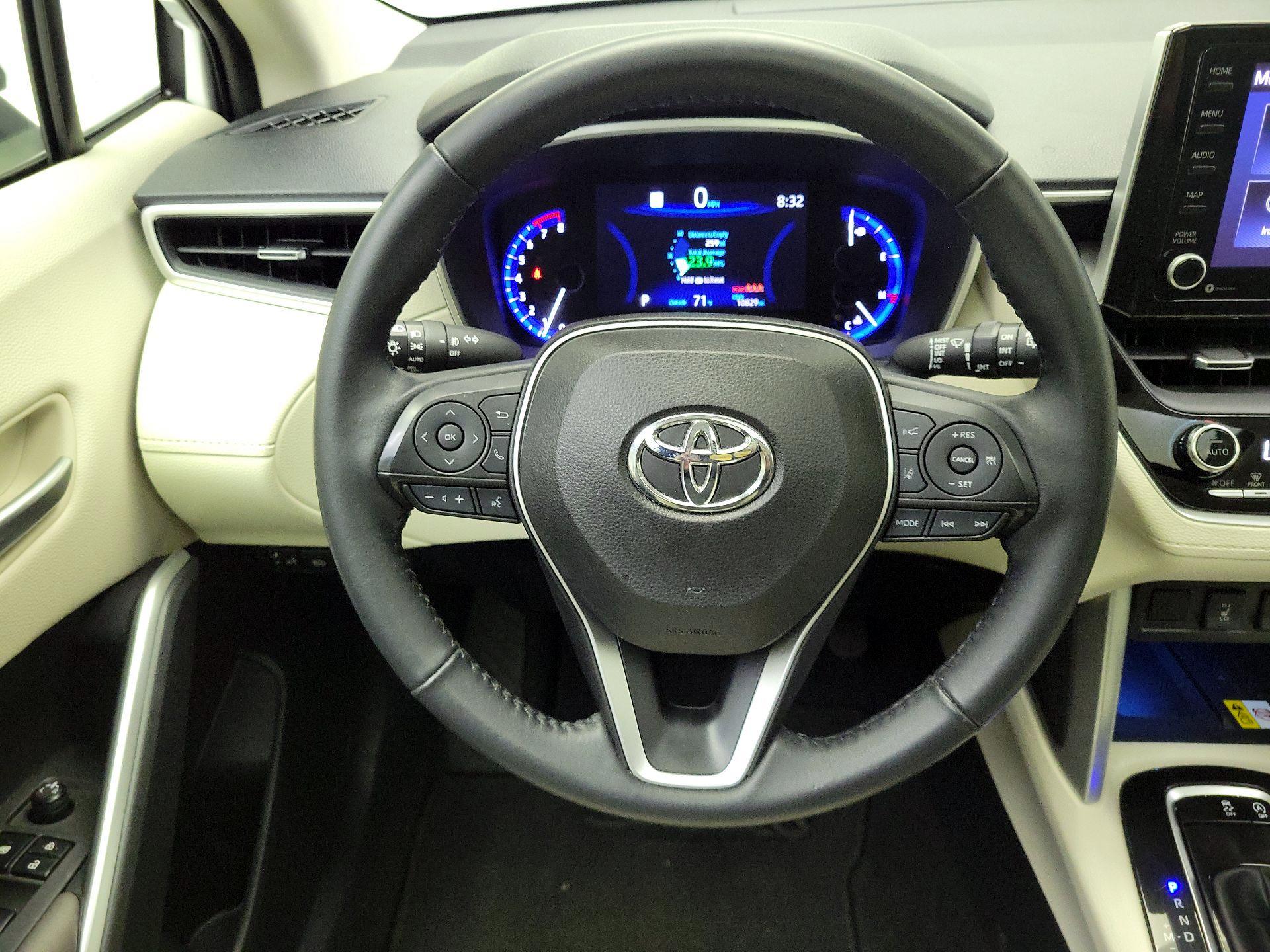 Thumbnail: 2022 Toyota Corolla Cross - 10