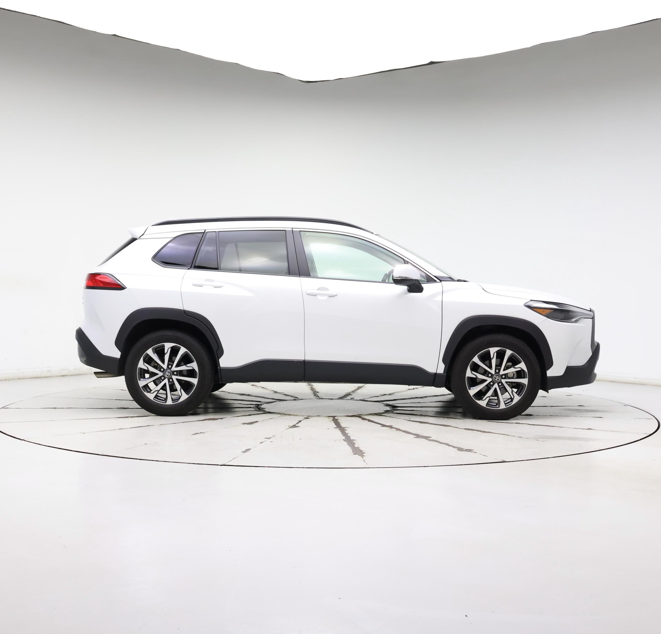 Thumbnail: 2022 Toyota Corolla Cross - 7