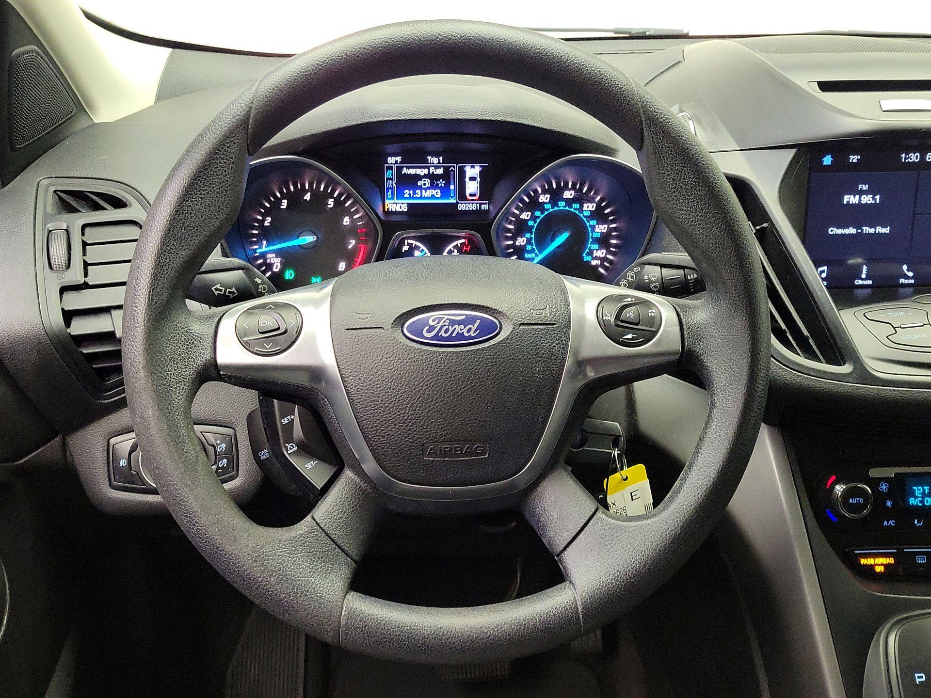 Thumbnail: 2016 Ford Escape - 10