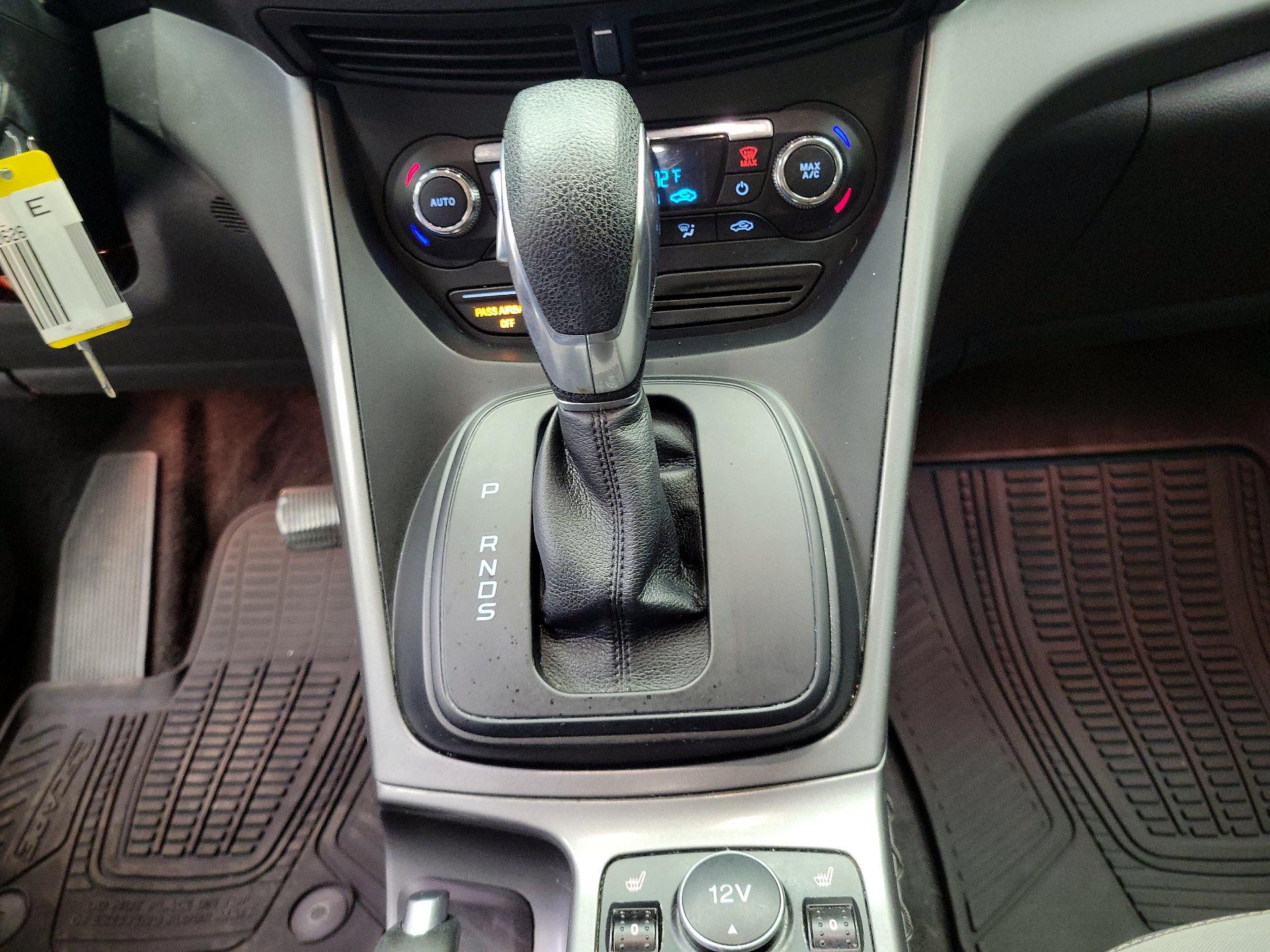Thumbnail: 2016 Ford Escape - 17