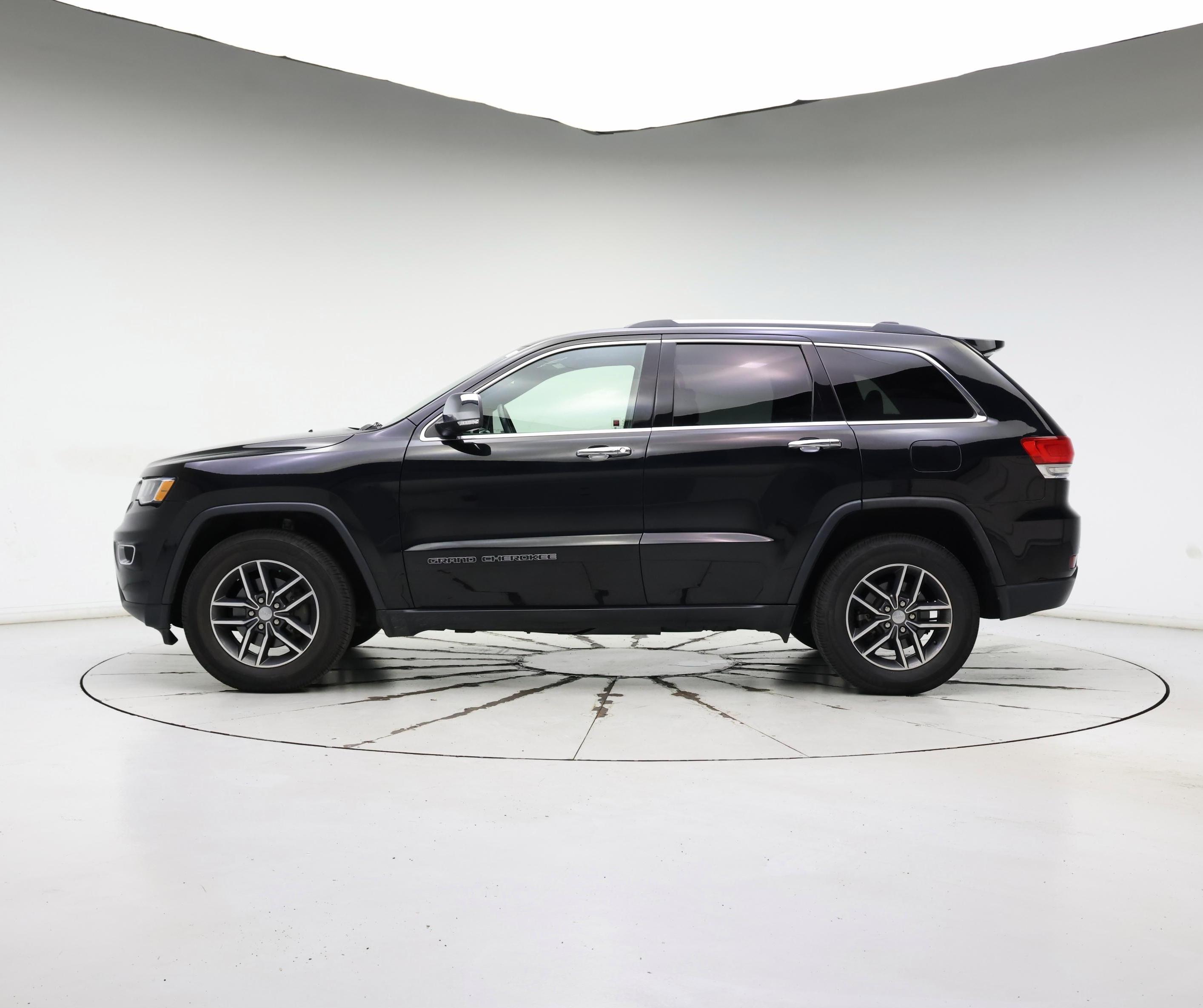Thumbnail: 2018 Jeep Grand Cherokee - 3