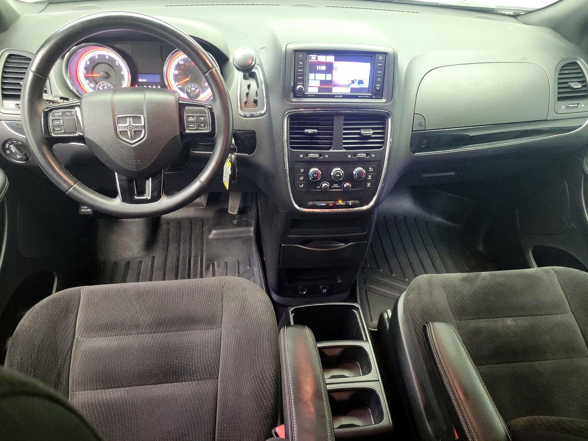 Thumbnail: 2018 Dodge Grand Caravan - 9
