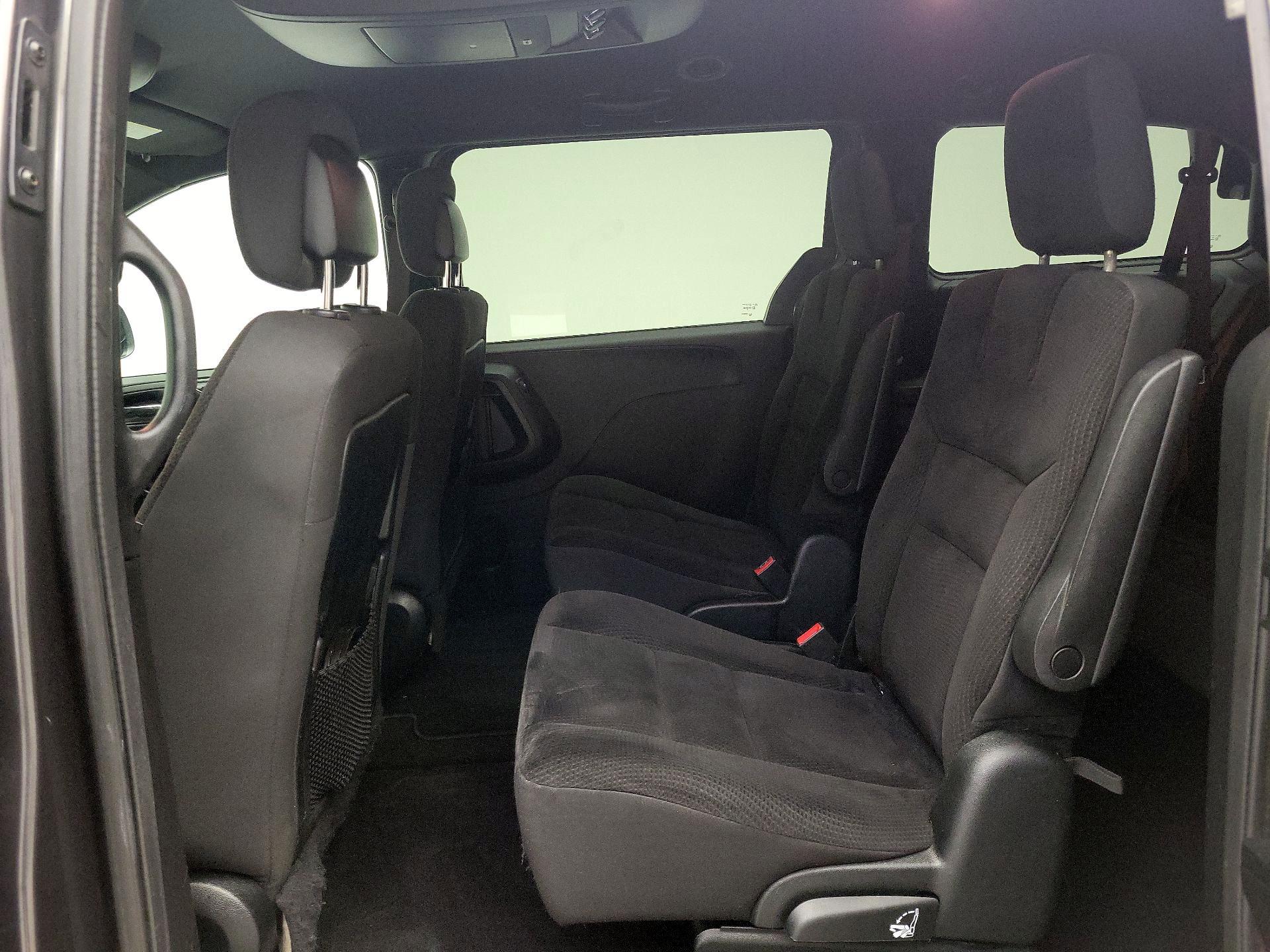 Thumbnail: 2018 Dodge Grand Caravan - 19
