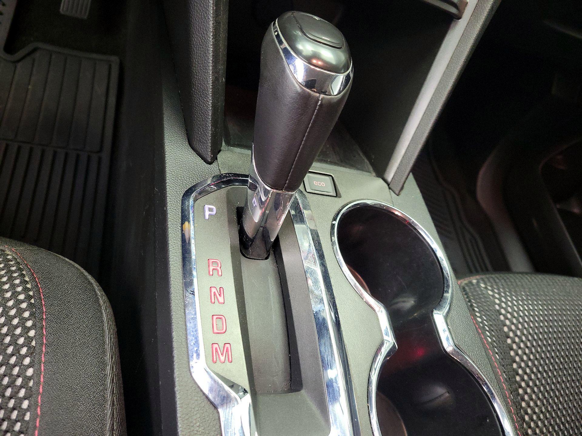 Thumbnail: 2016 GMC Terrain - 16