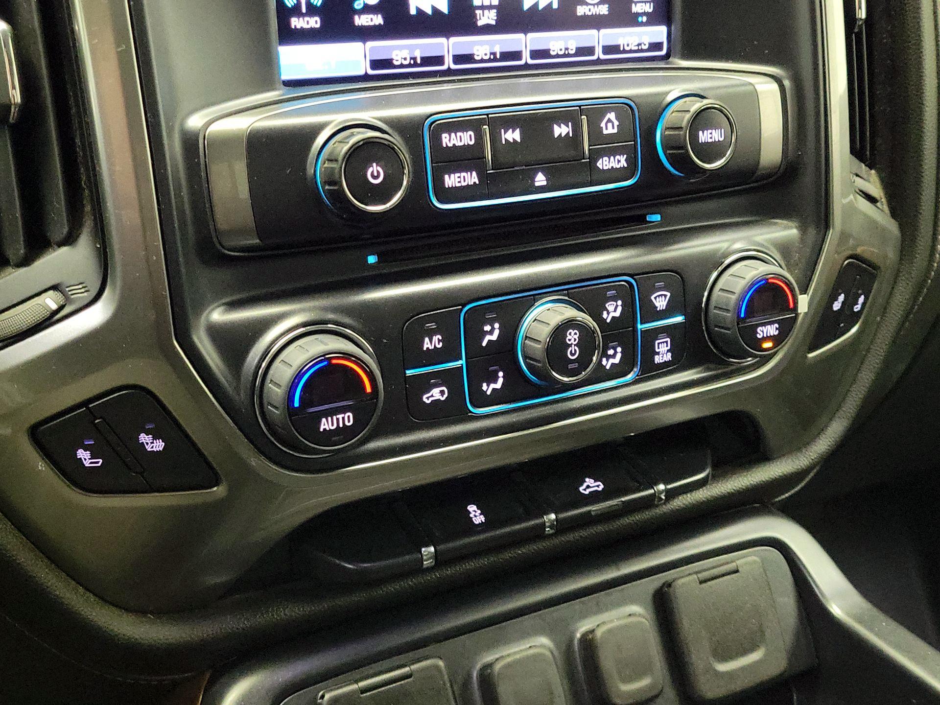 Thumbnail: 2018 Chevrolet Silverado 1500 - 16