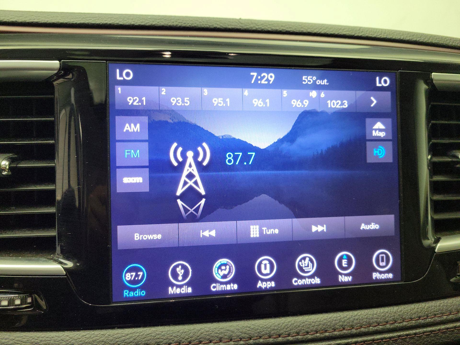 Thumbnail: 2019 Chrysler Pacifica - 14