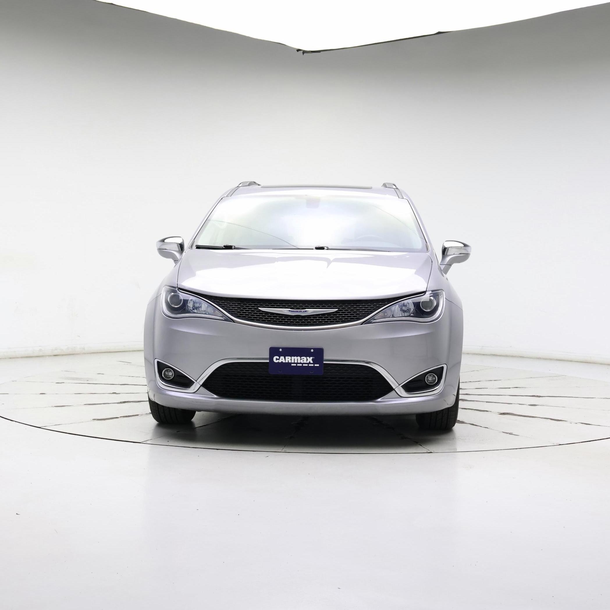 Thumbnail: 2019 Chrysler Pacifica - 5