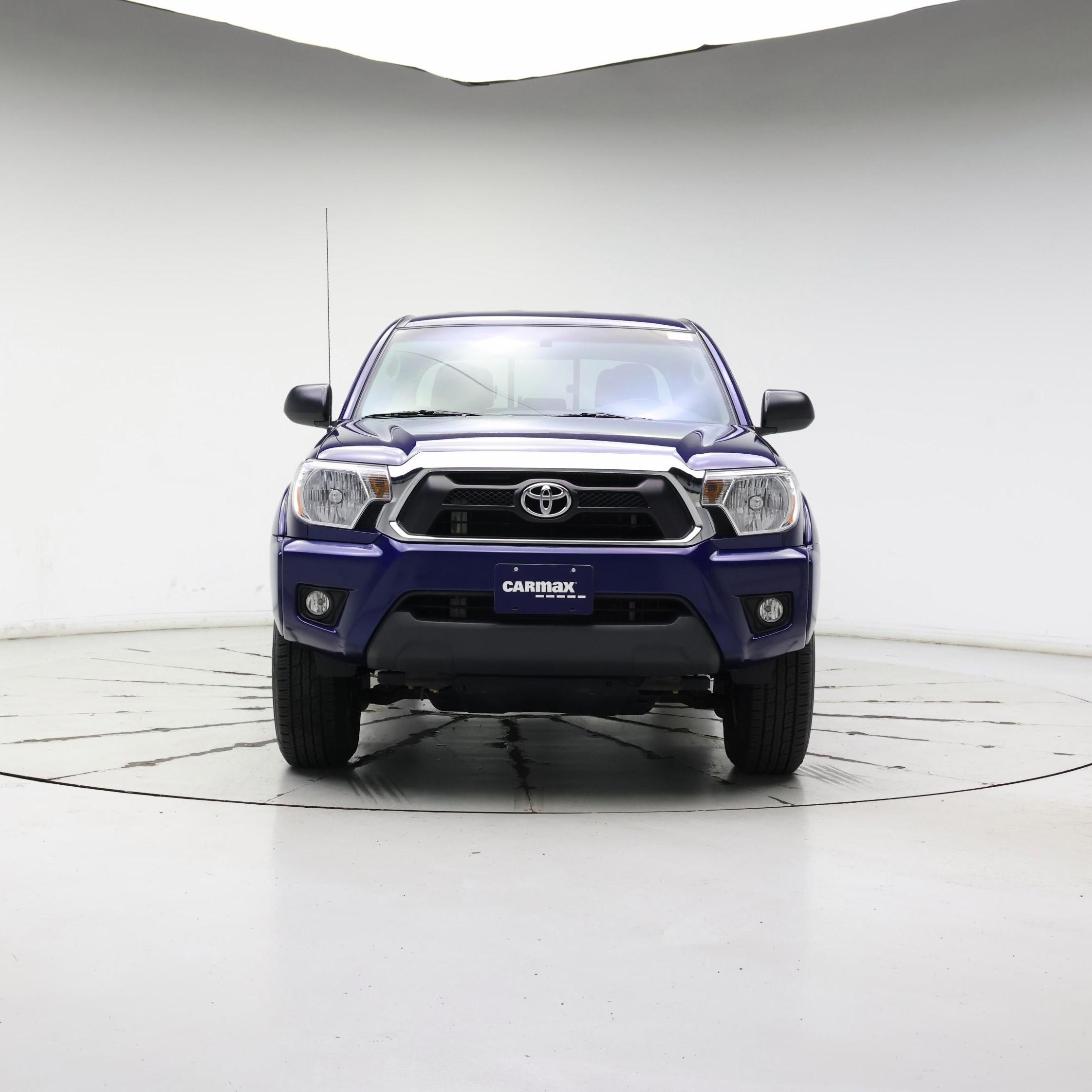Thumbnail: 2015 Toyota Tacoma - 5