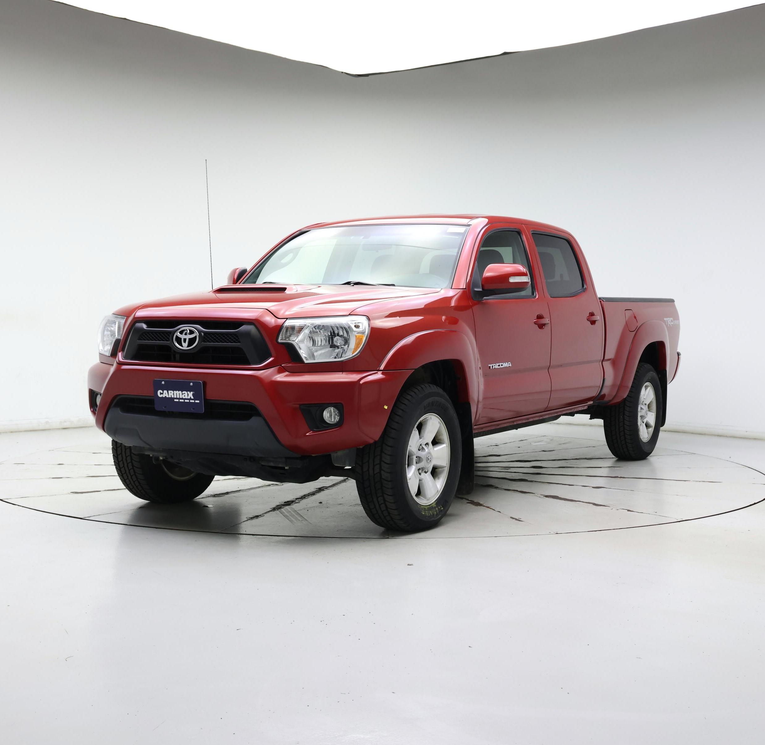 Thumbnail: 2015 Toyota Tacoma - 4