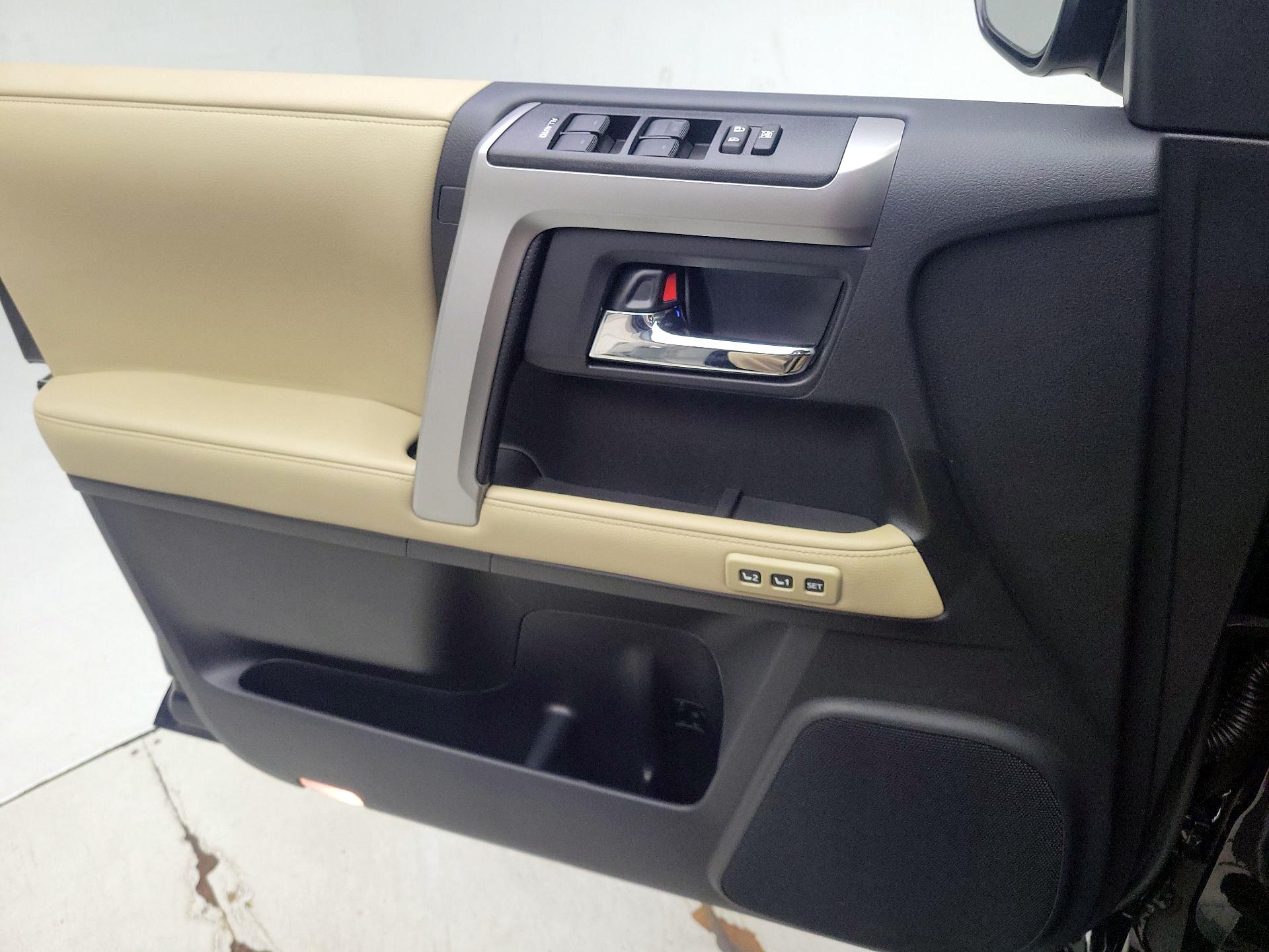 Thumbnail: 2024 Toyota 4Runner - 12
