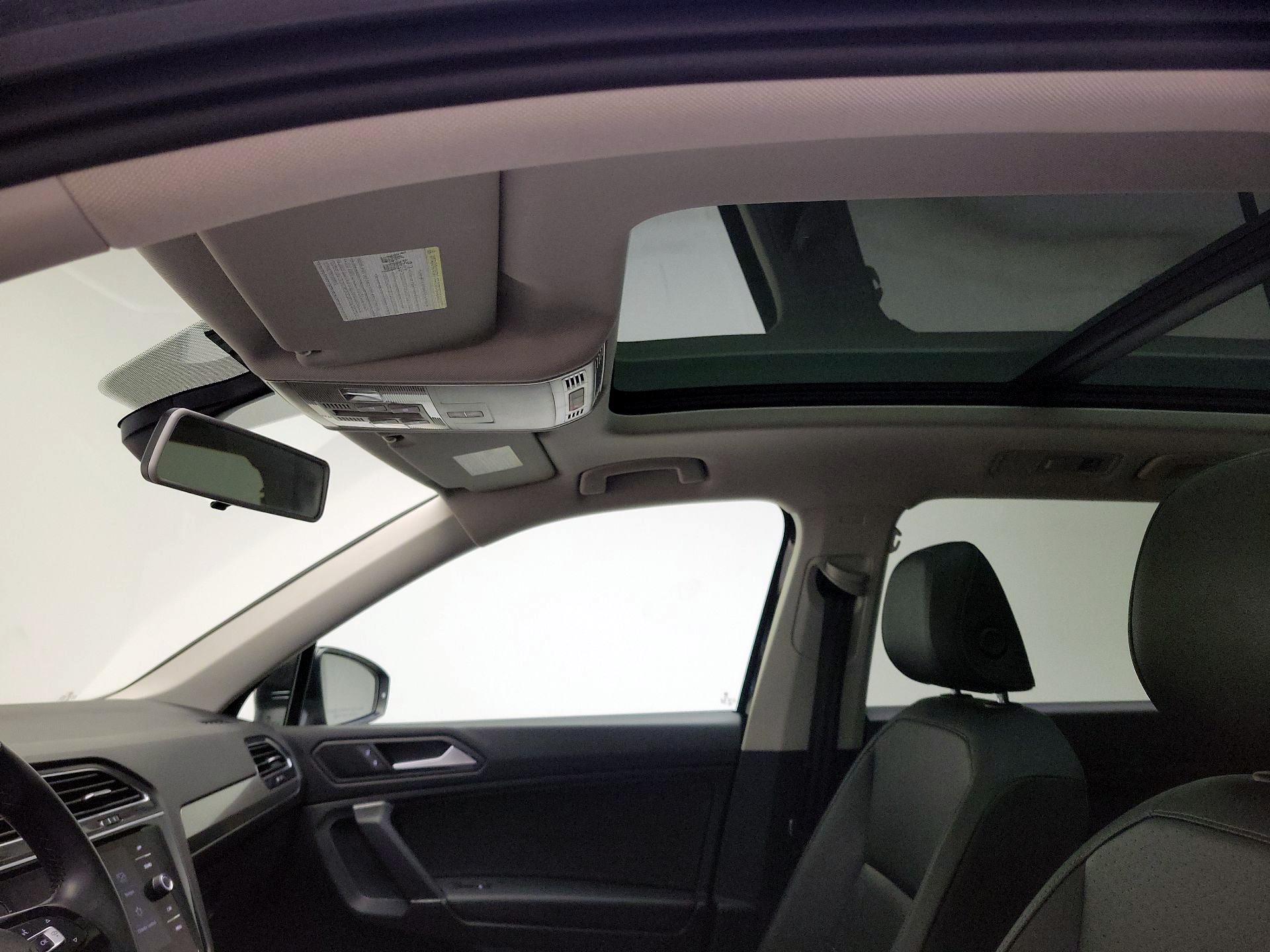Thumbnail: 2020 Volkswagen Tiguan - 19