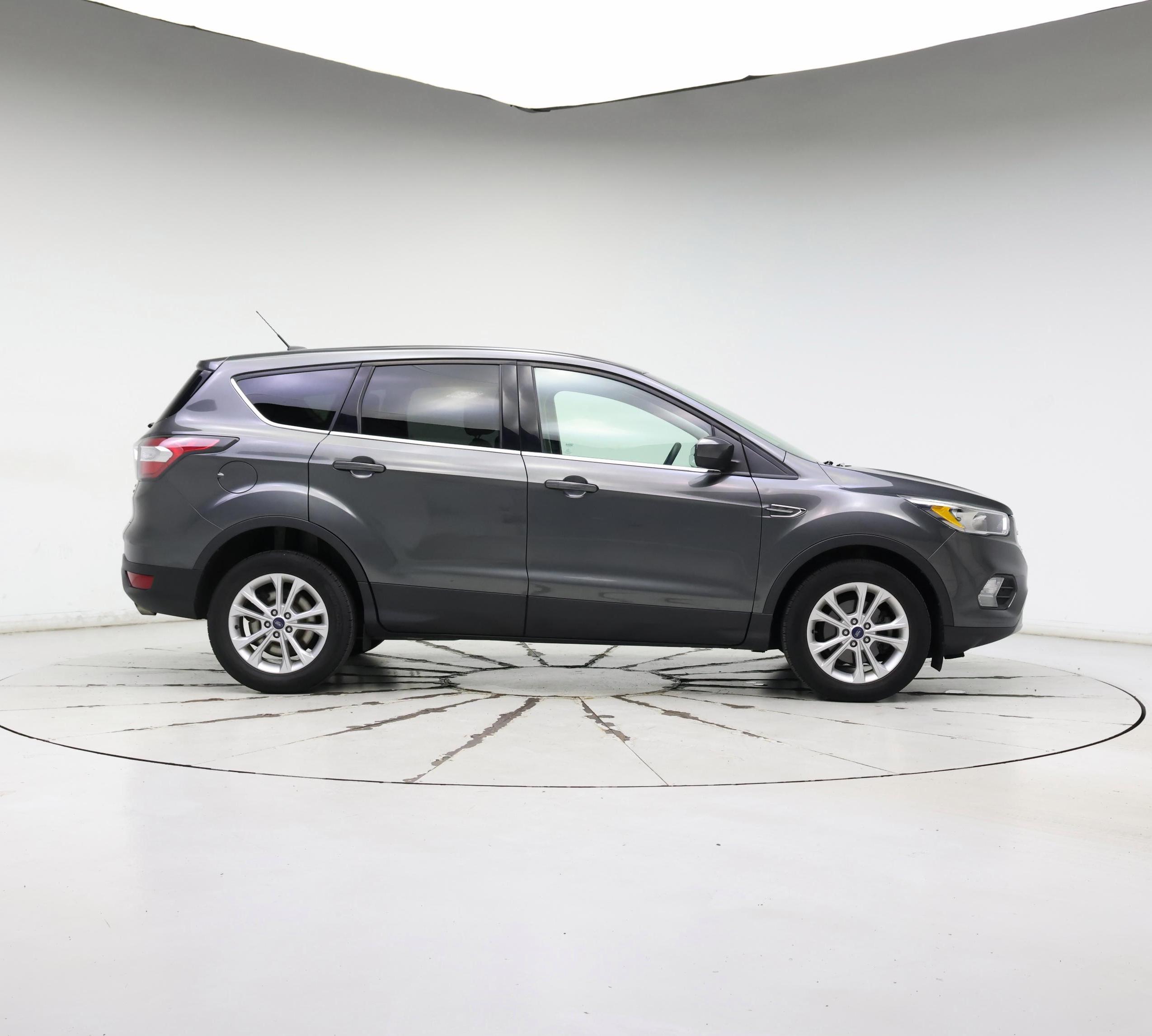 Thumbnail: 2017 Ford Escape - 7