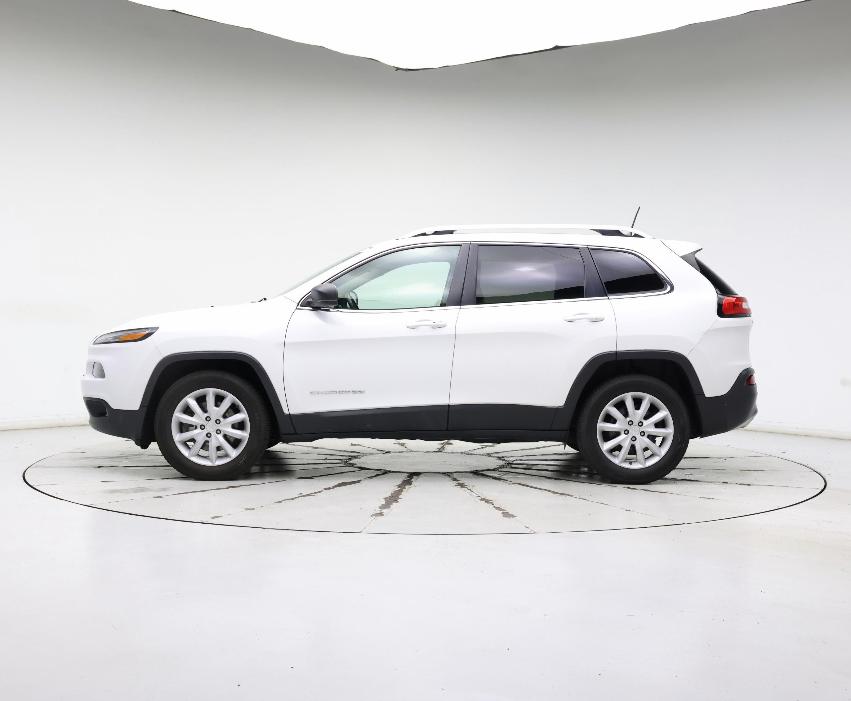 Thumbnail: 2017 Jeep Cherokee - 3