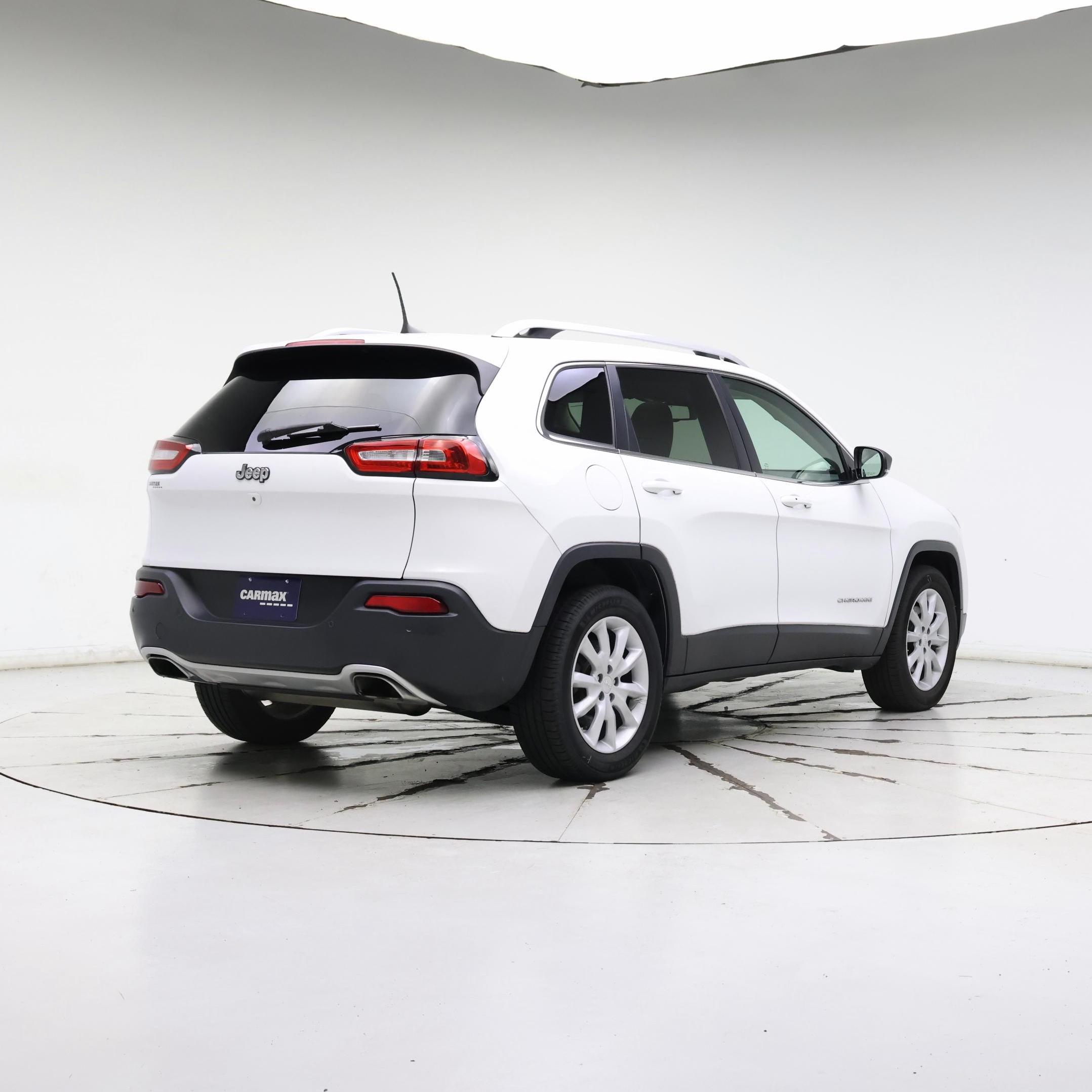 Thumbnail: 2017 Jeep Cherokee - 8