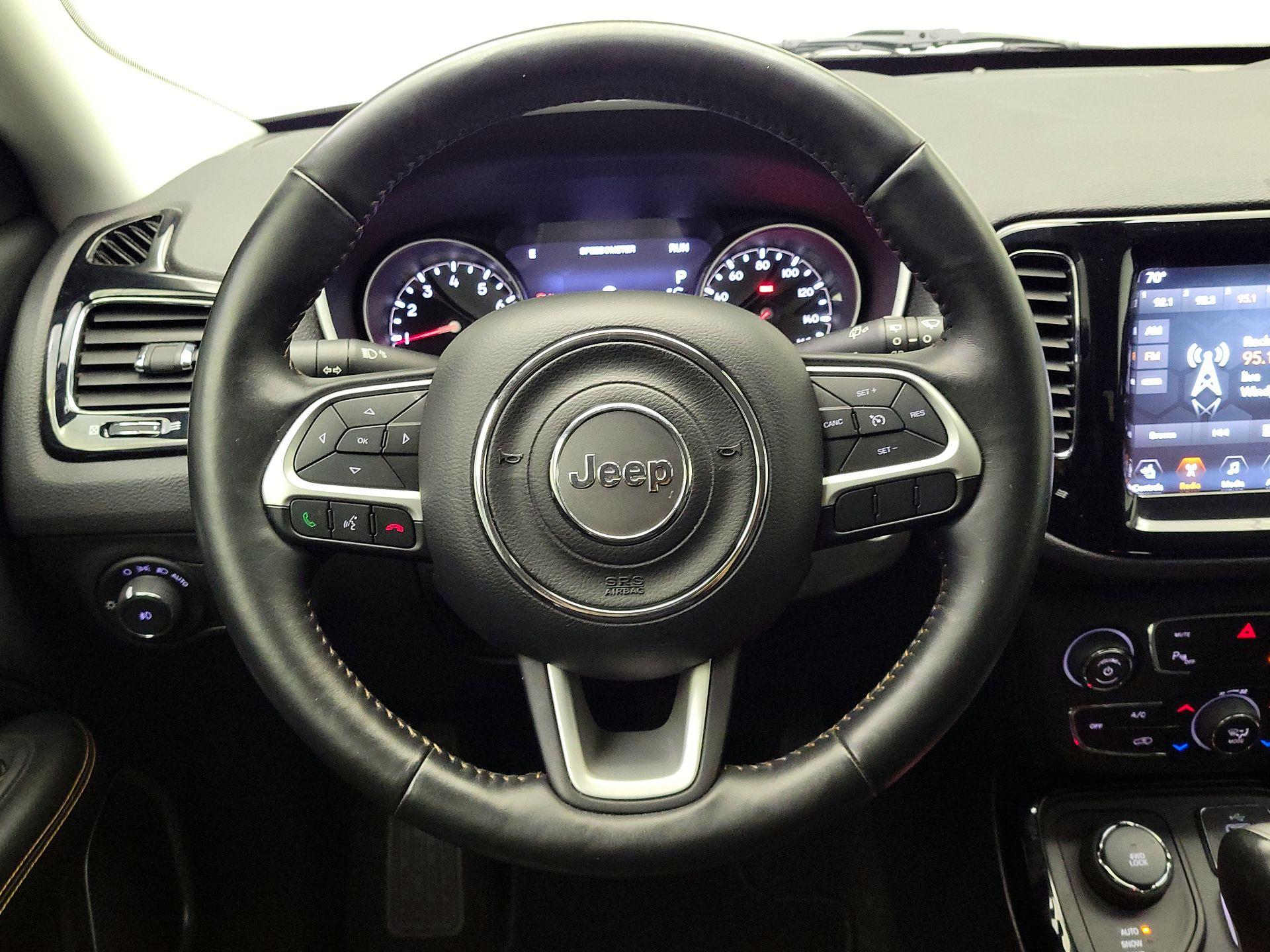 Thumbnail: 2017 Jeep Compass - 10