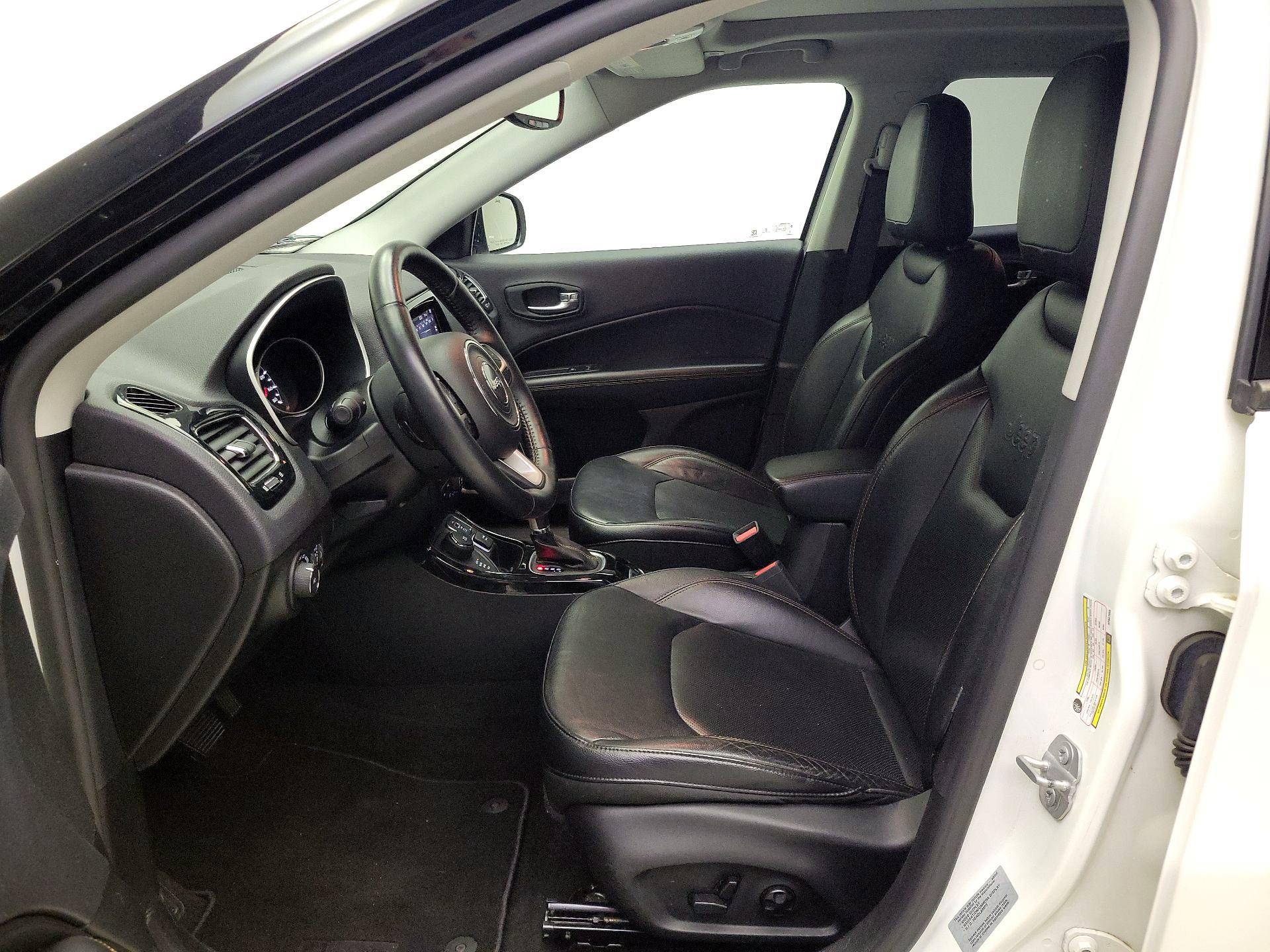 Thumbnail: 2017 Jeep Compass - 11