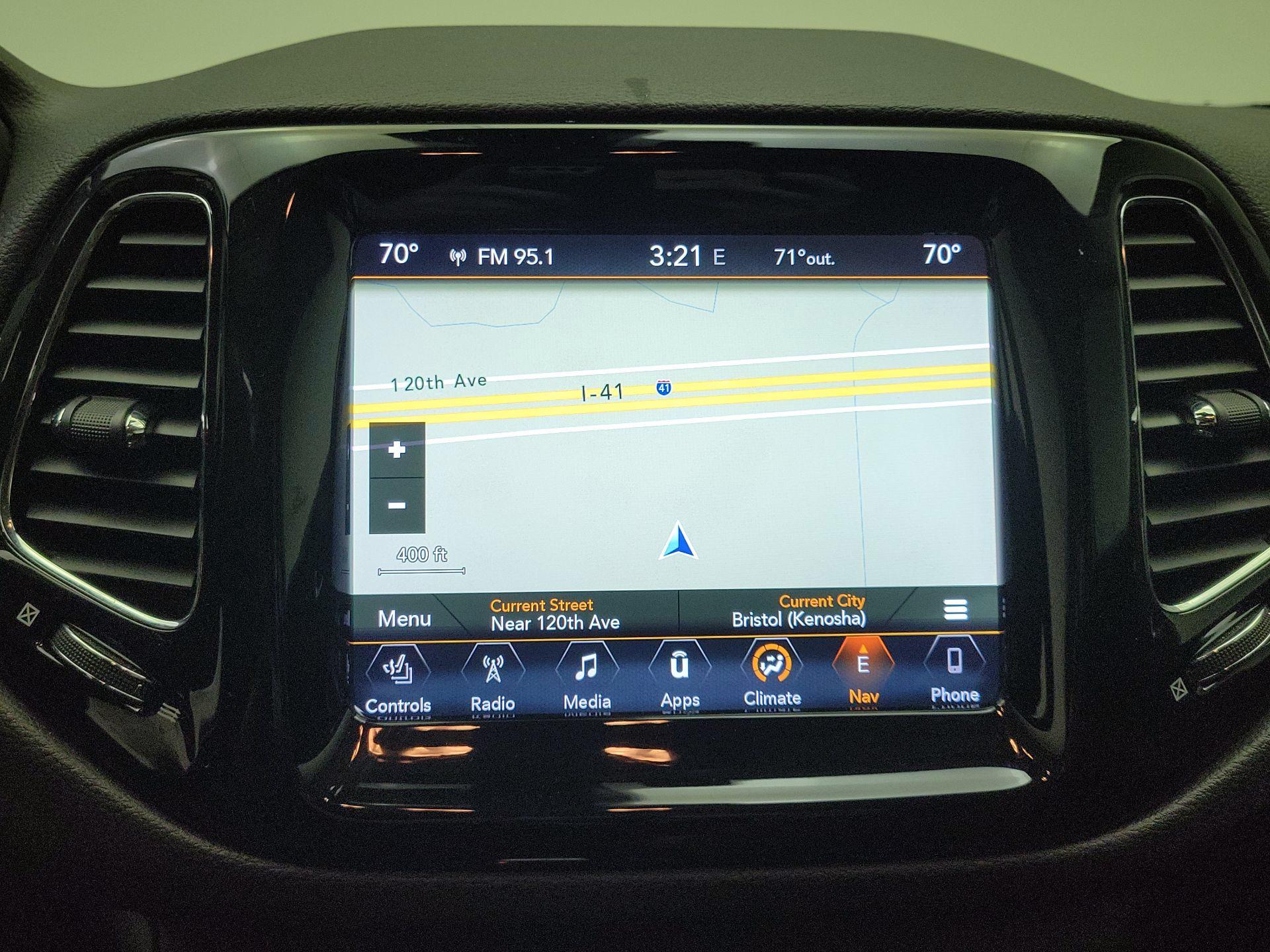 Thumbnail: 2017 Jeep Compass - 14