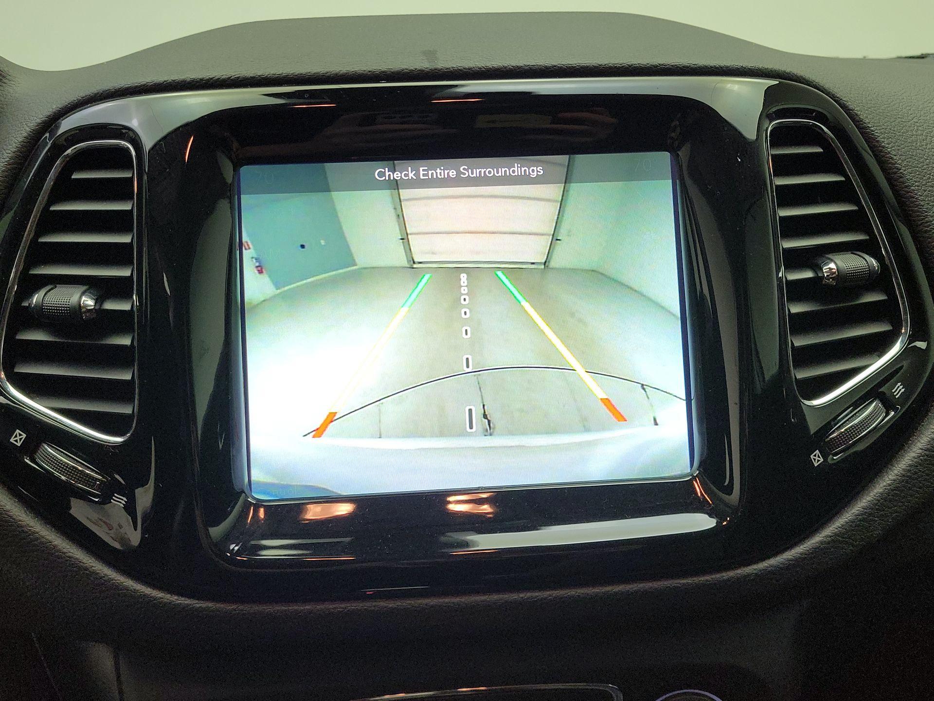 Thumbnail: 2017 Jeep Compass - 15