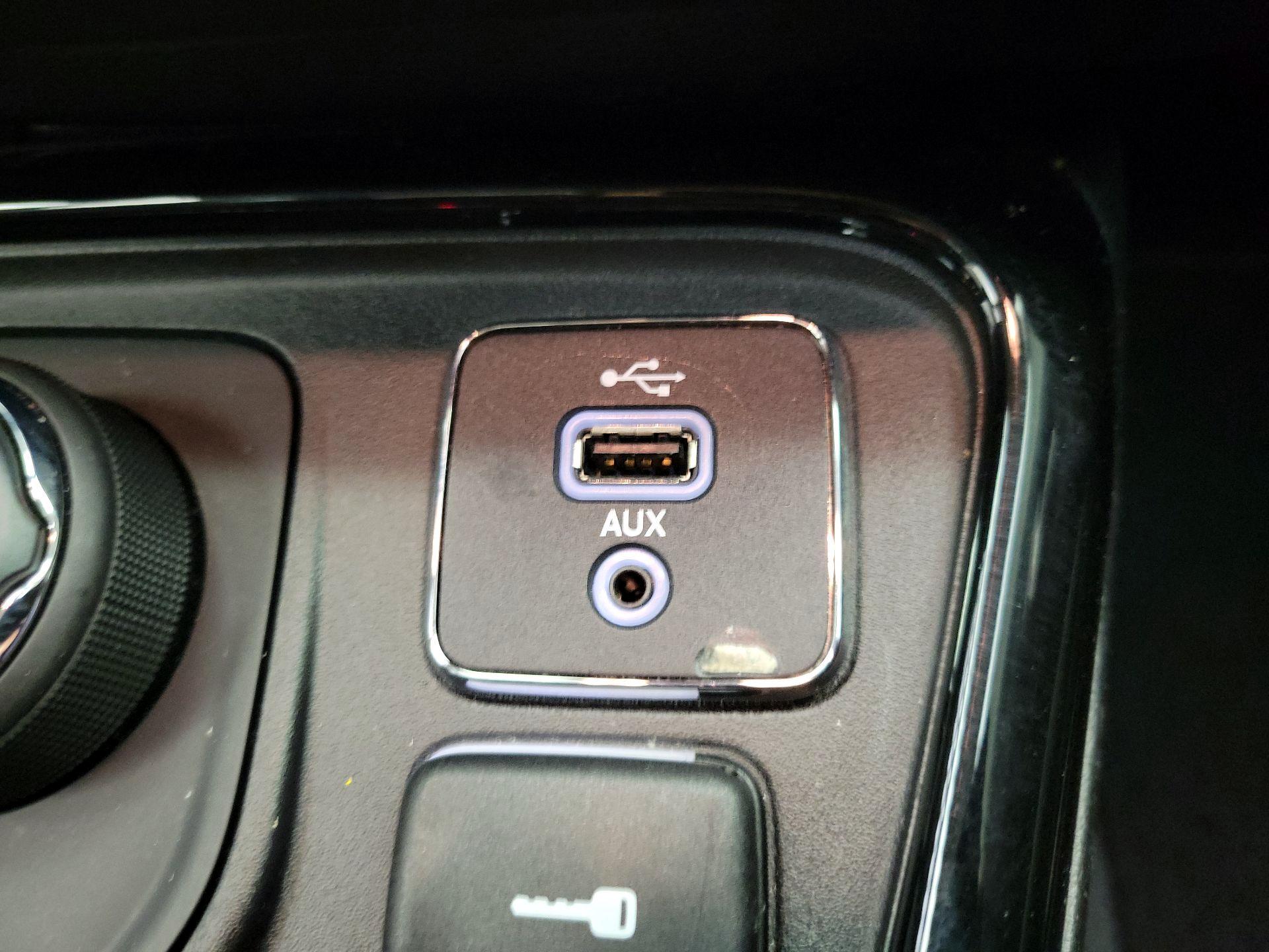 Thumbnail: 2017 Jeep Compass - 19