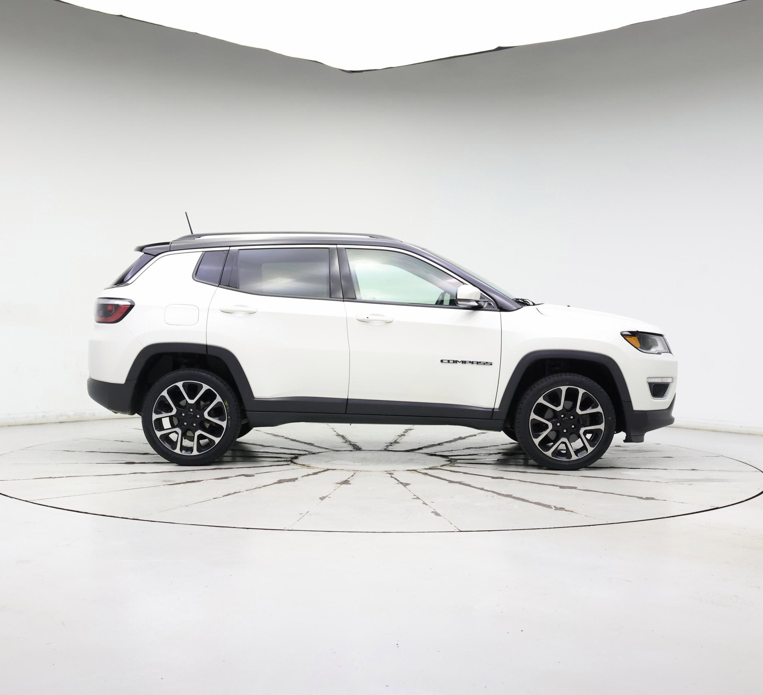 Thumbnail: 2017 Jeep Compass - 7