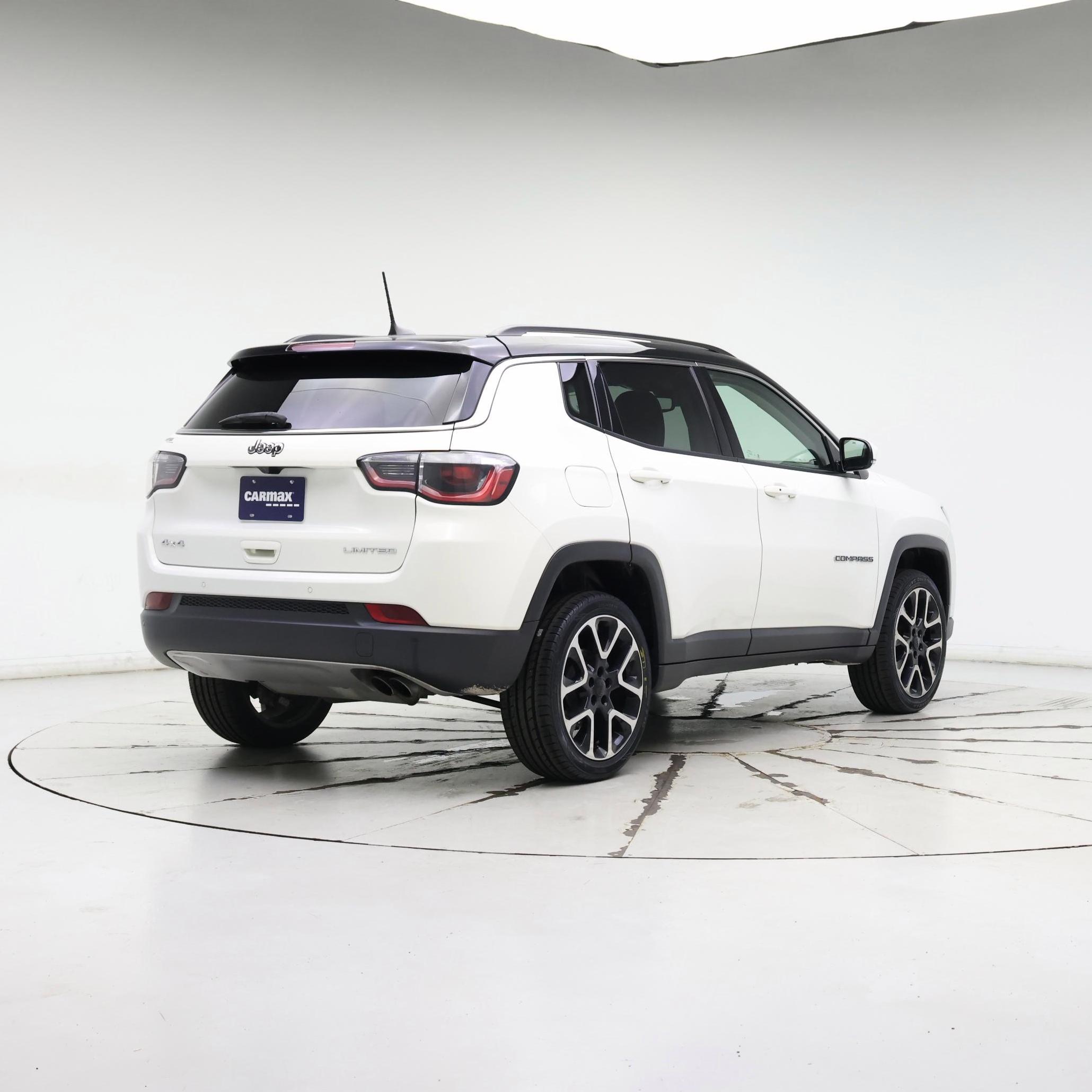 Thumbnail: 2017 Jeep Compass - 8