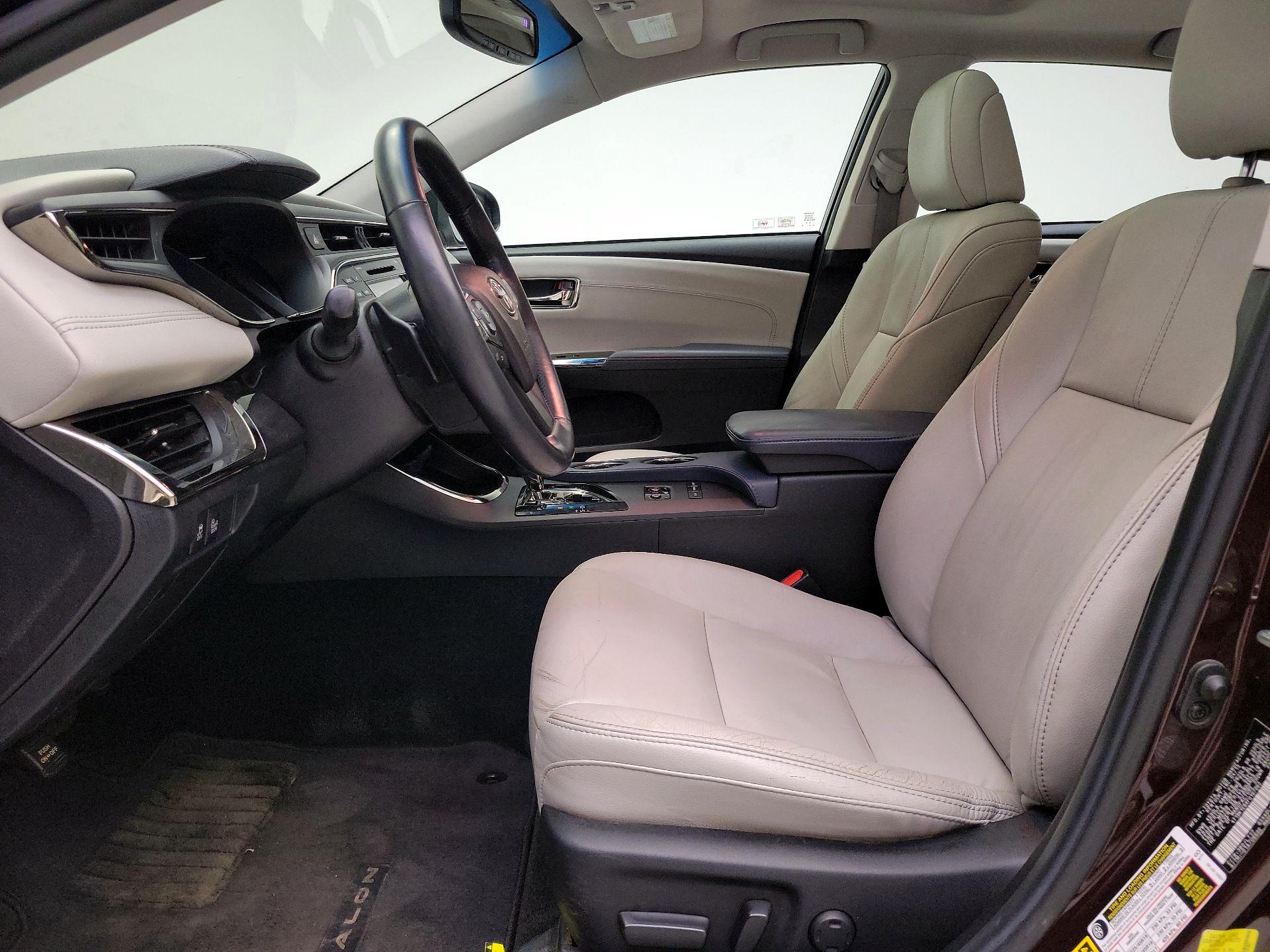 Thumbnail: 2015 Toyota Avalon - 11