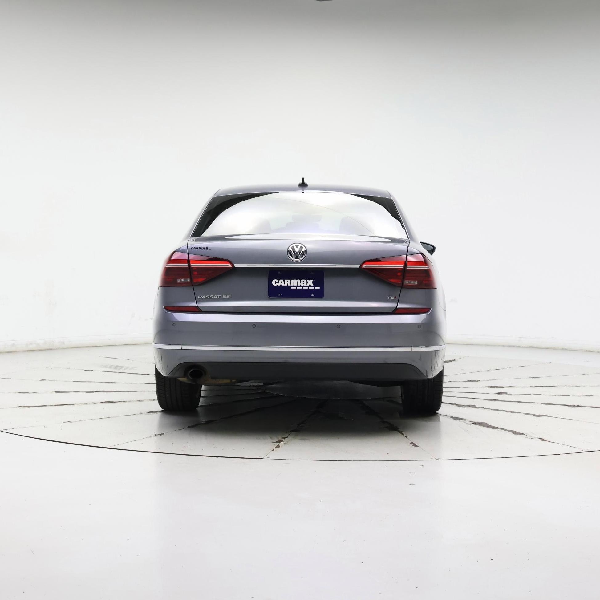 Thumbnail: 2018 Volkswagen Passat - 6