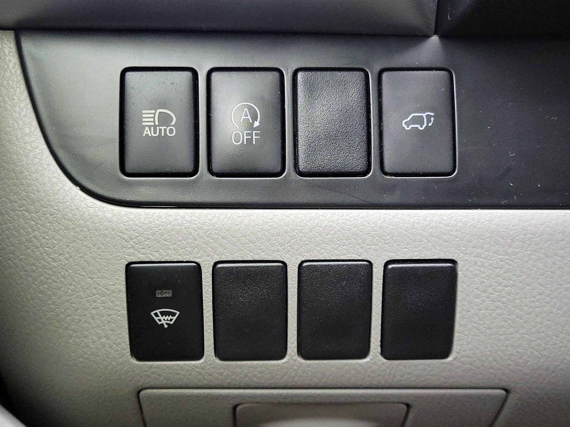 Thumbnail: 2019 Toyota Highlander - 13