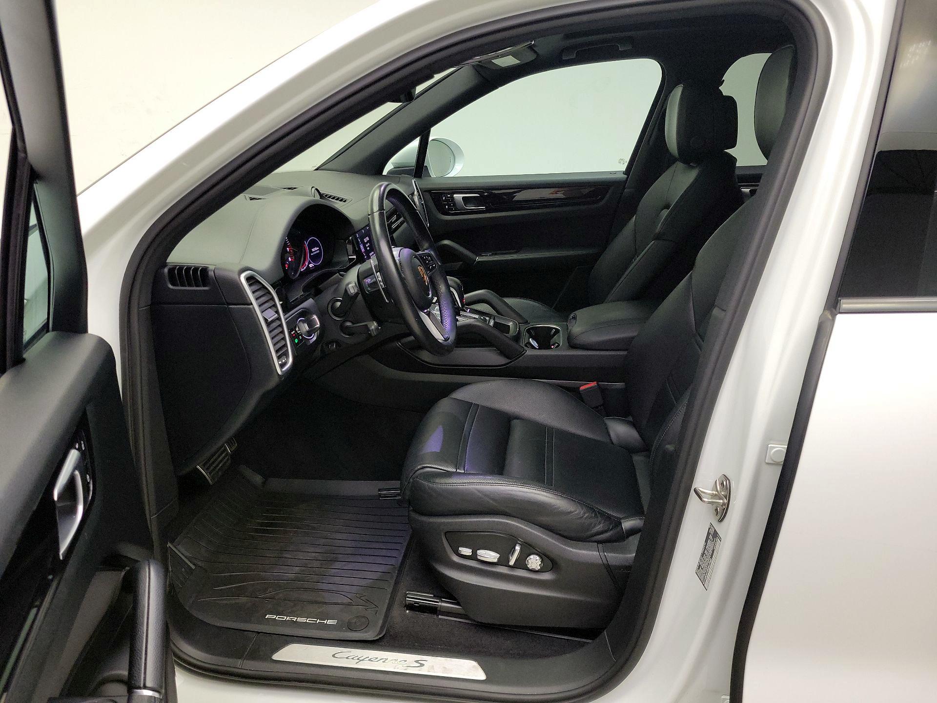 Thumbnail: 2019 Porsche Cayenne - 11