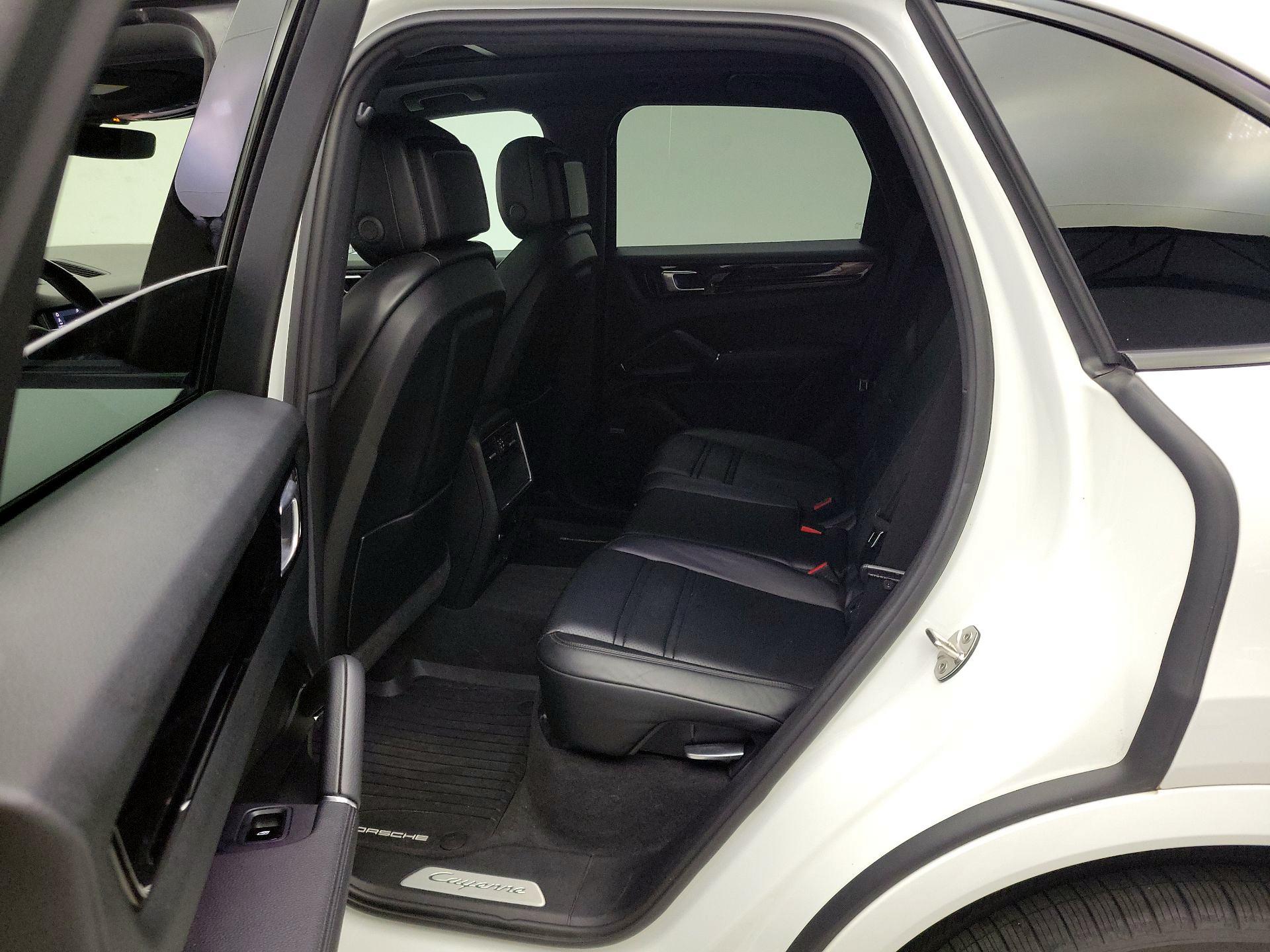 Thumbnail: 2019 Porsche Cayenne - 20