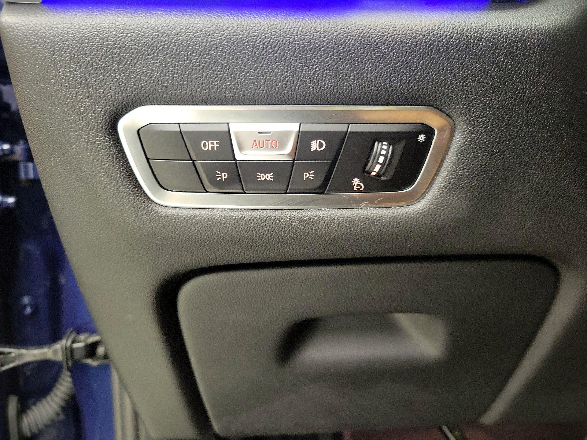 Thumbnail: 2022 BMW X5 - 13