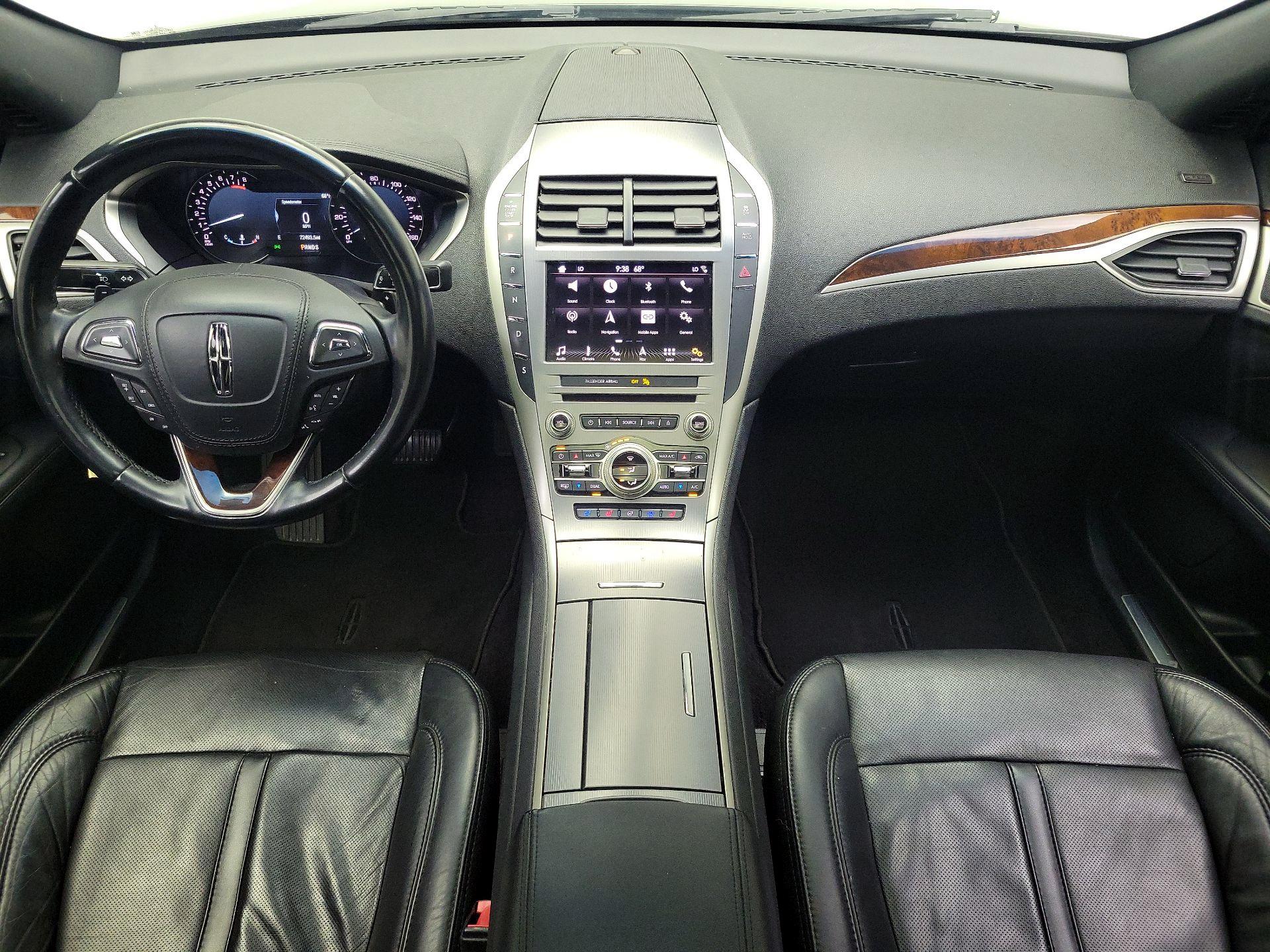 Thumbnail: 2017 Lincoln MKZ - 9