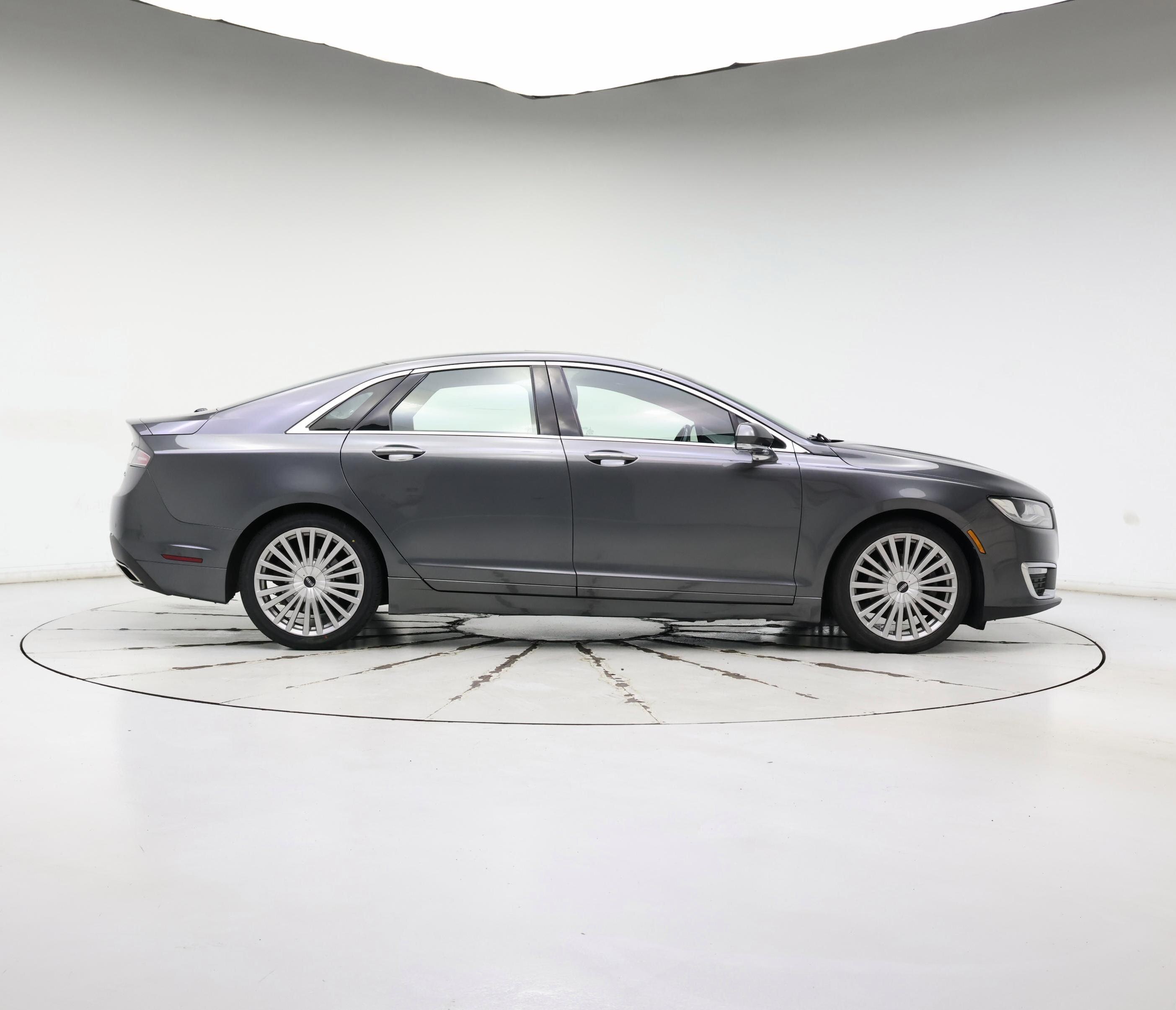 Thumbnail: 2017 Lincoln MKZ - 7