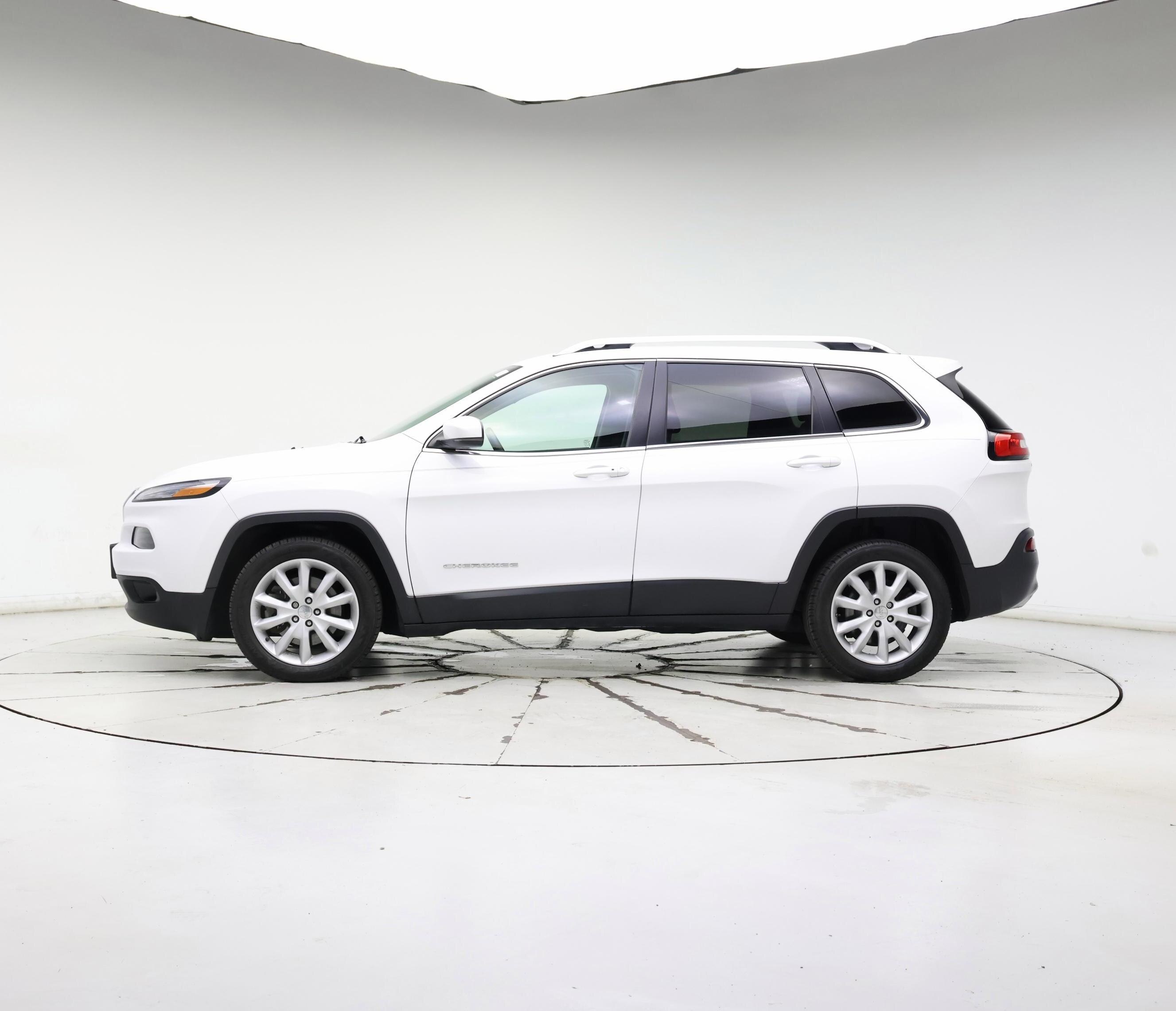 Thumbnail: 2015 Jeep Cherokee - 3