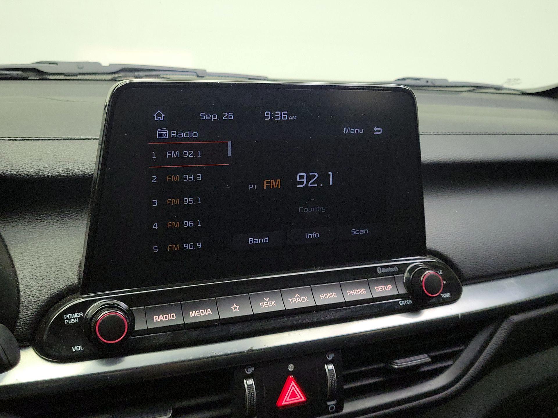 Thumbnail: 2021 Kia Forte - 15