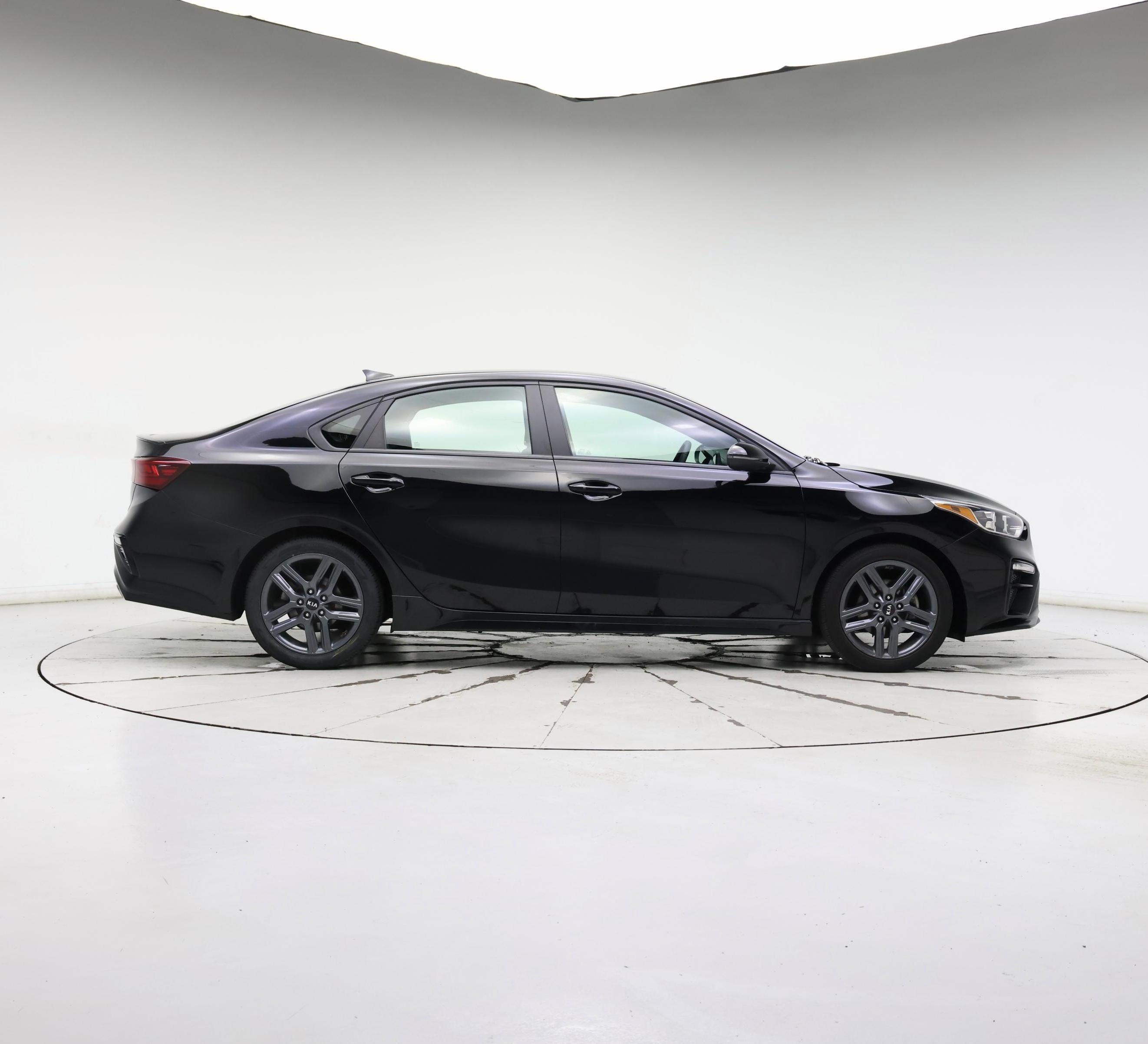 Thumbnail: 2021 Kia Forte - 7