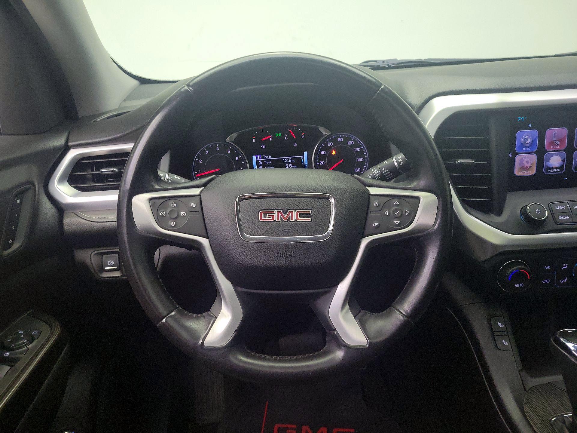 Thumbnail: 2017 GMC Acadia - 10