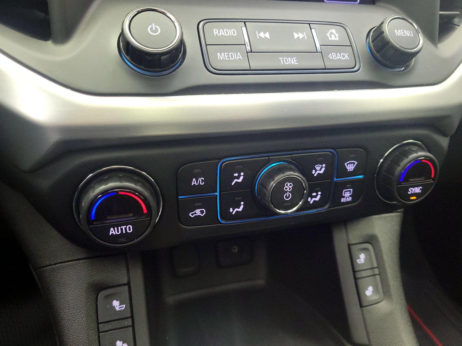 Thumbnail: 2017 GMC Acadia - 17