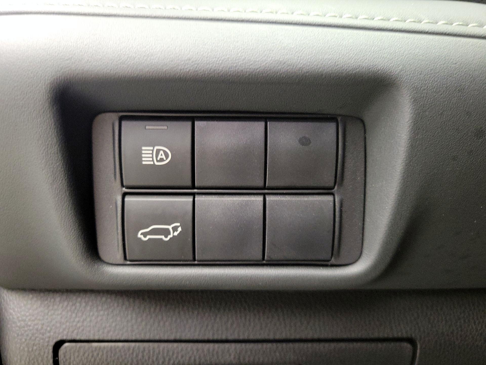 Thumbnail: 2025 Toyota Highlander - 13