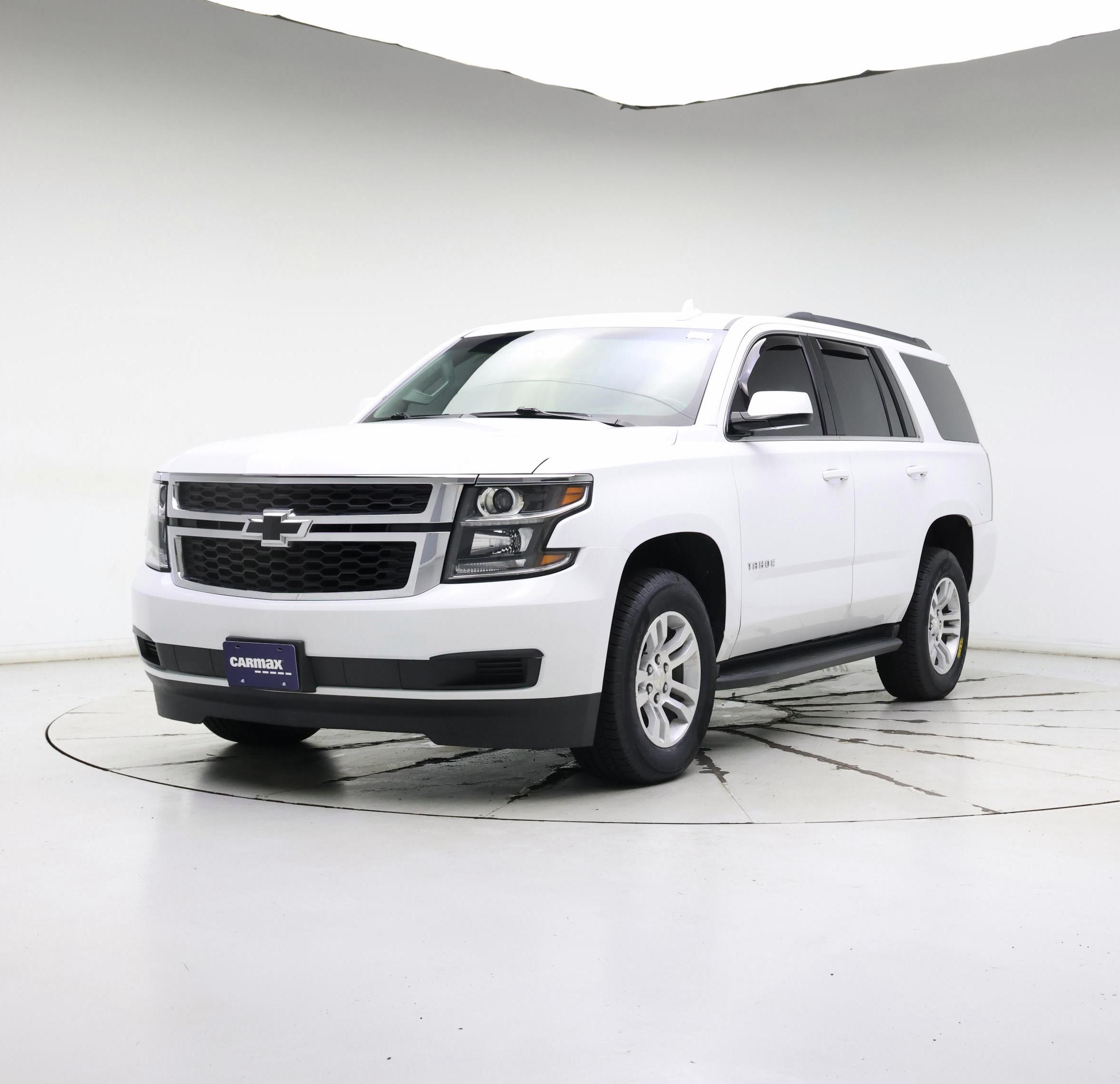 Thumbnail: 2019 Chevrolet Tahoe - 4