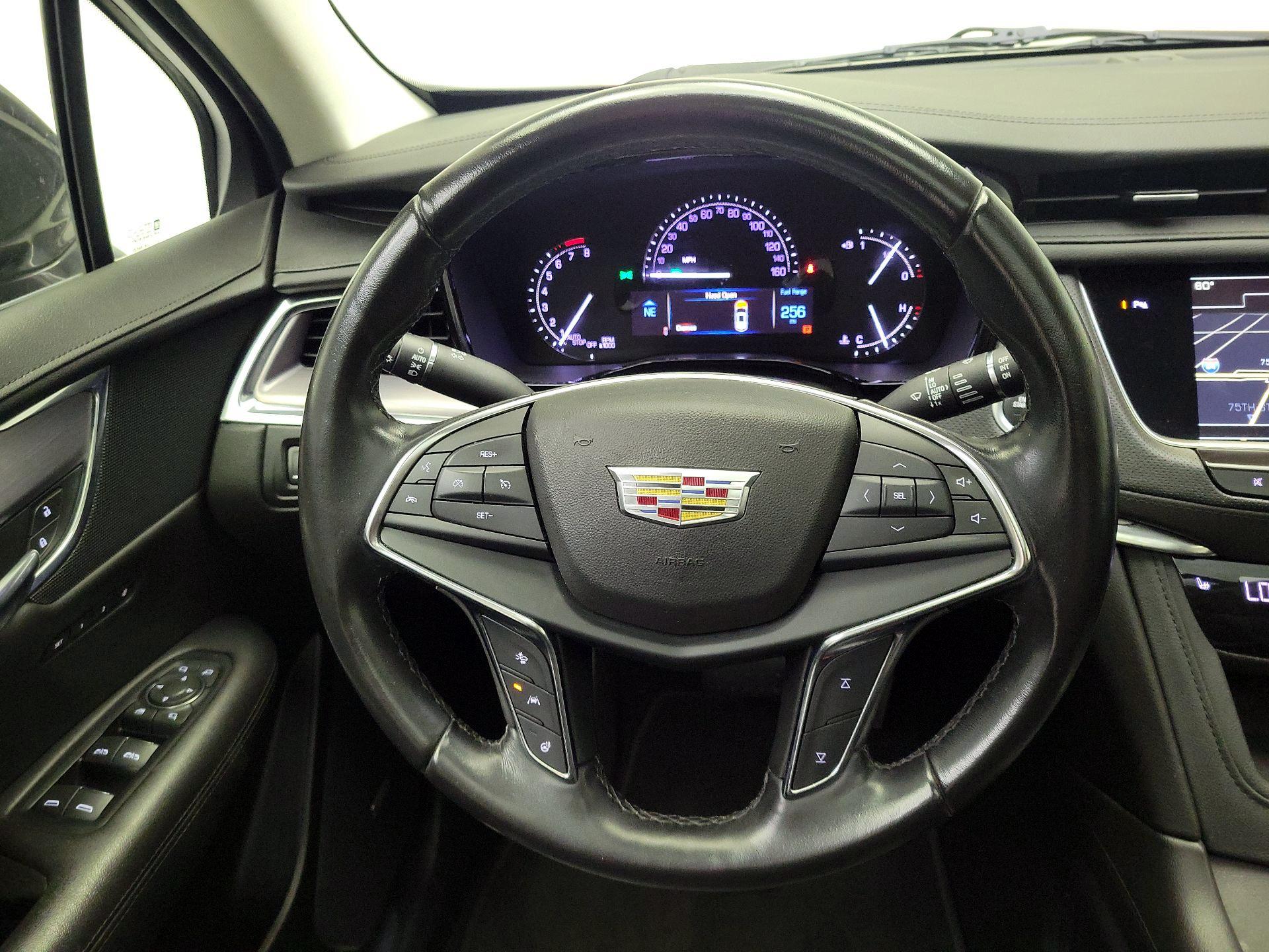 Thumbnail: 2019 Cadillac XT5 - 10