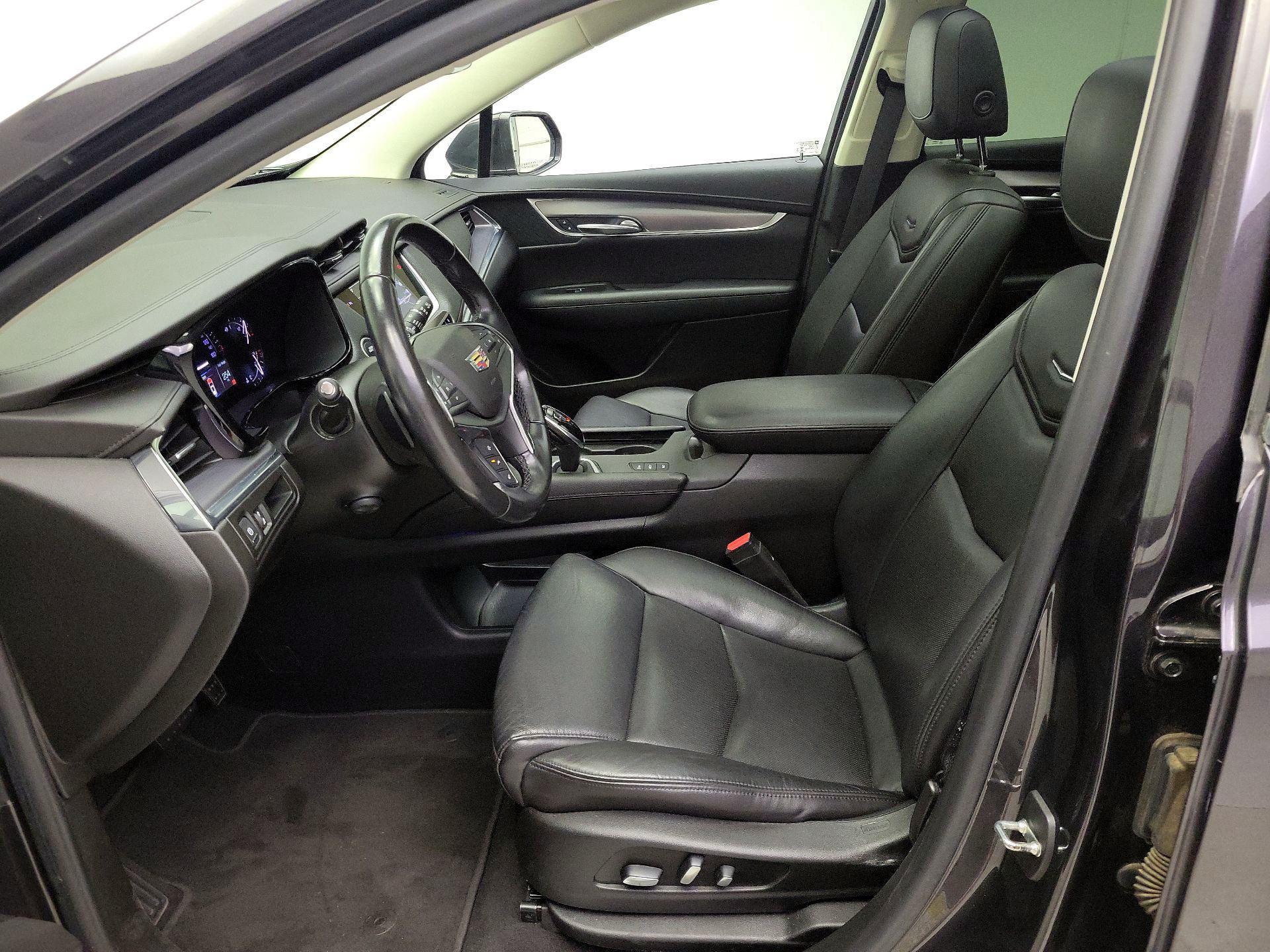 Thumbnail: 2019 Cadillac XT5 - 11