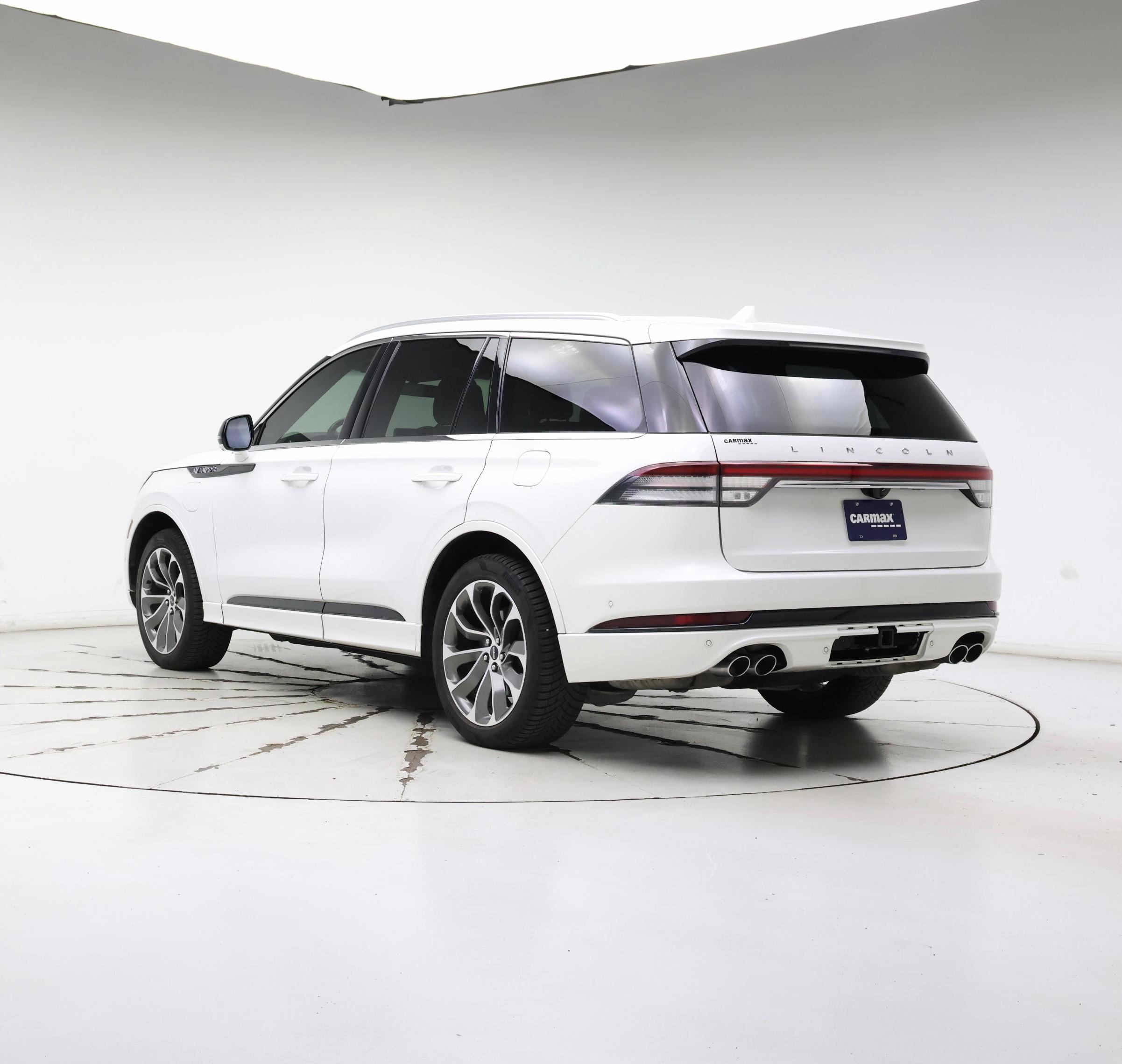 Thumbnail: 2020 Lincoln Aviator - 2