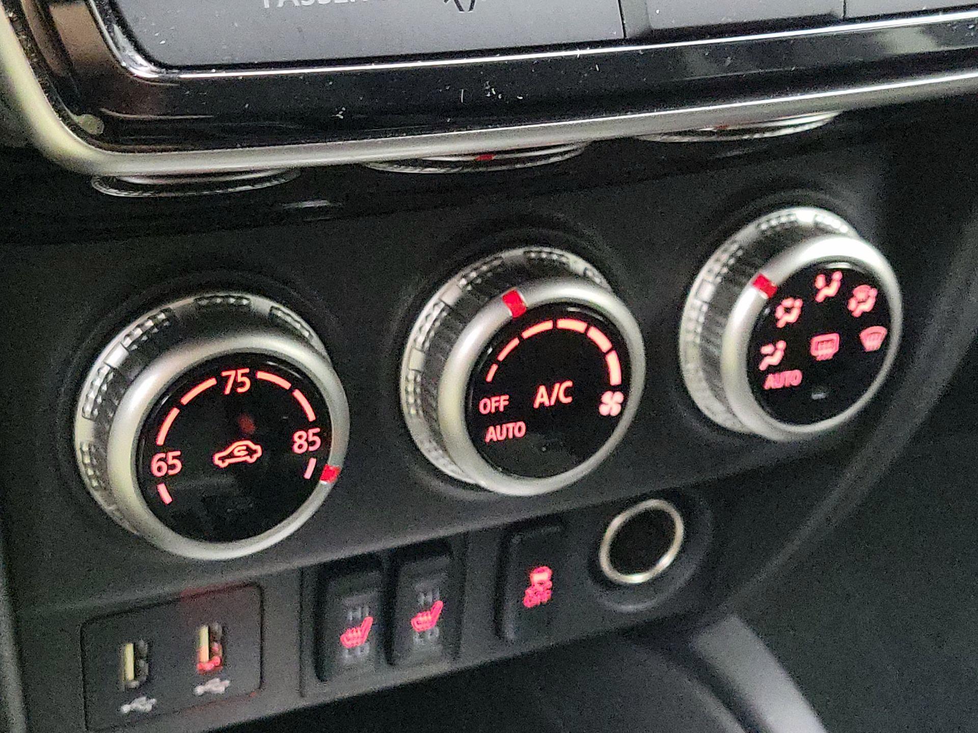 Thumbnail: 2021 Mitsubishi Outlander Sport - 16