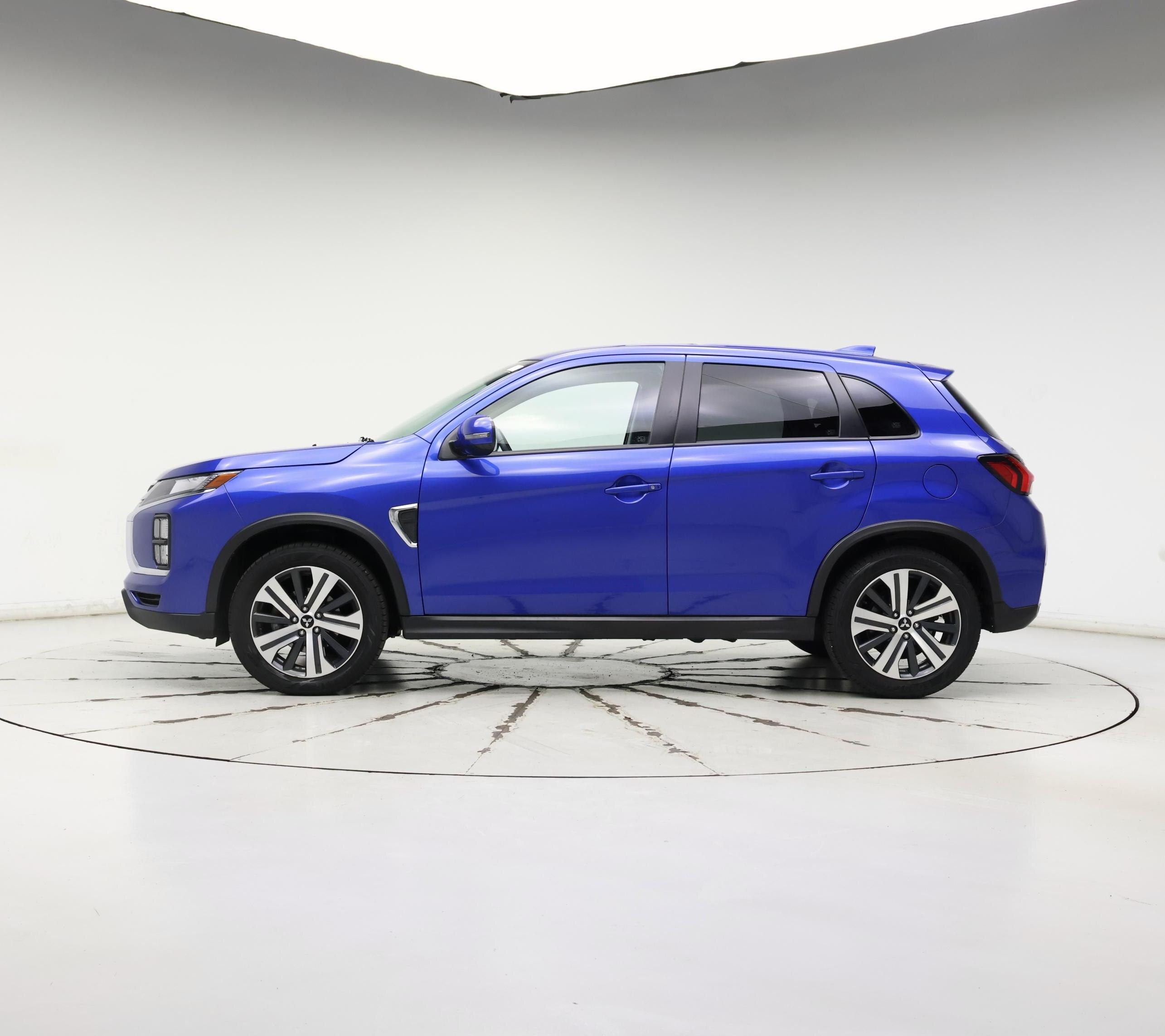 Thumbnail: 2021 Mitsubishi Outlander Sport - 3