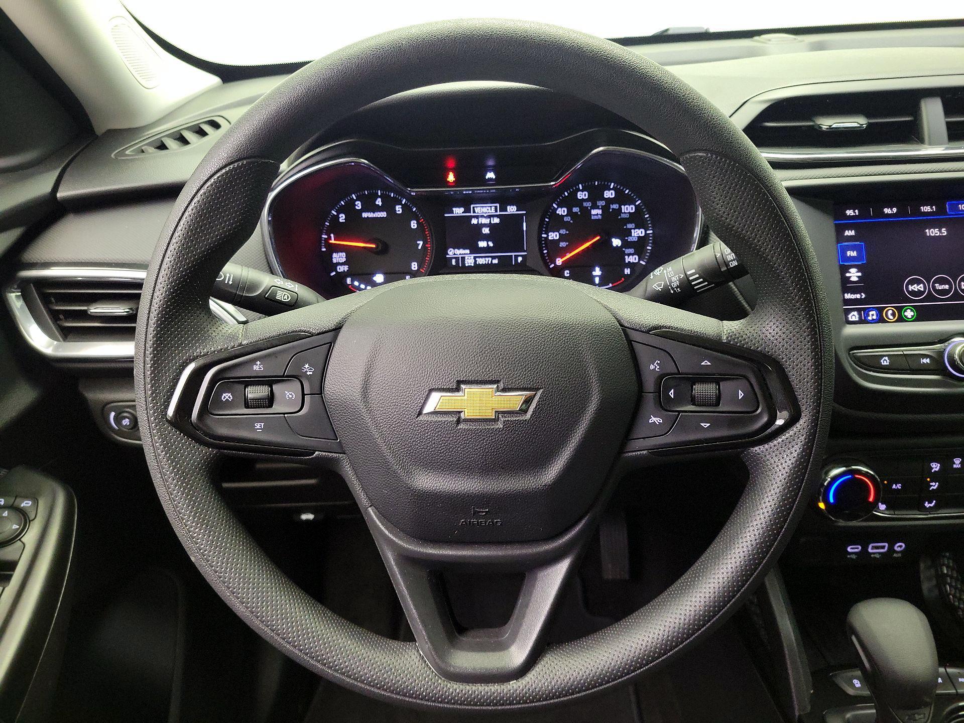 Thumbnail: 2023 Chevrolet TrailBlazer - 10