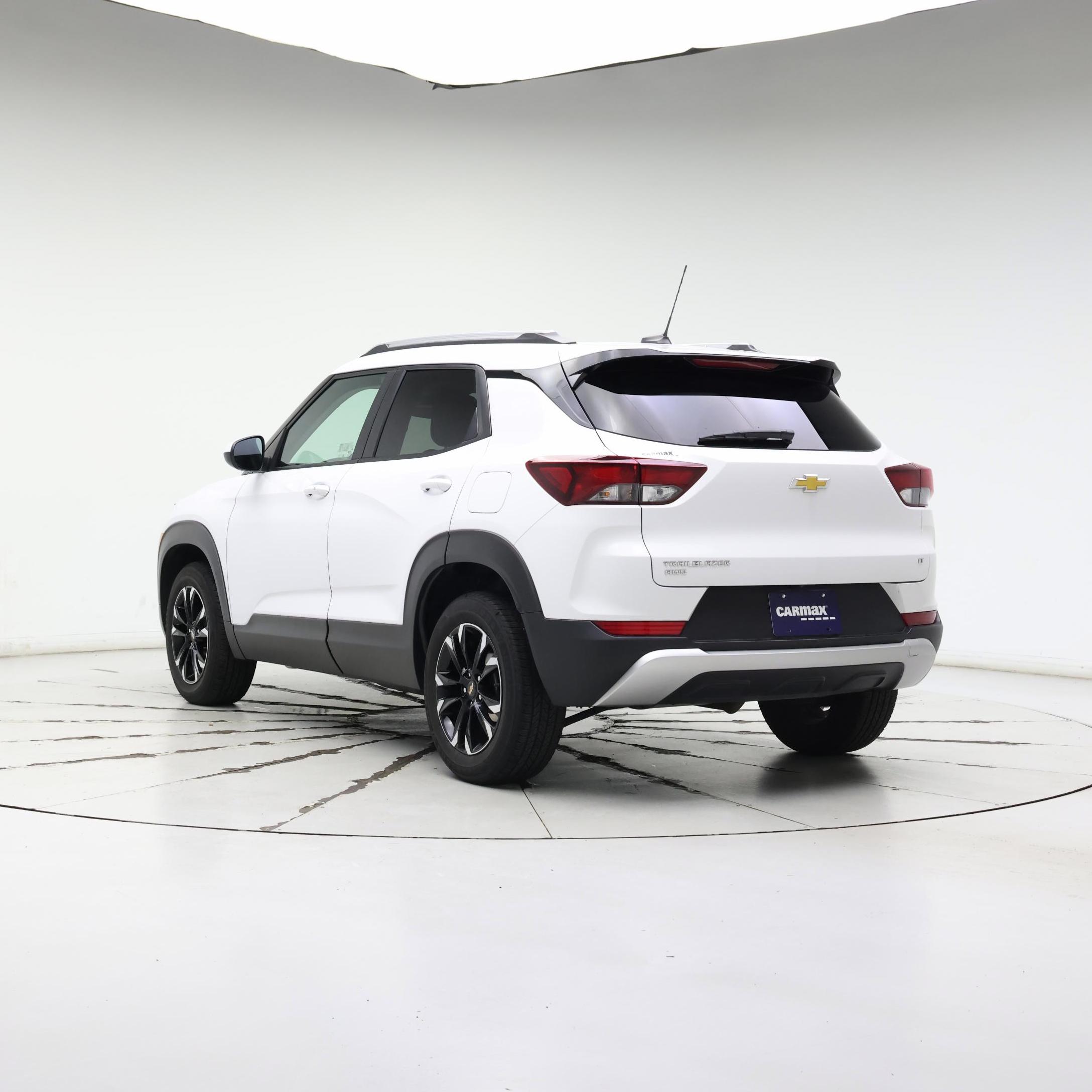 Thumbnail: 2023 Chevrolet TrailBlazer - 2