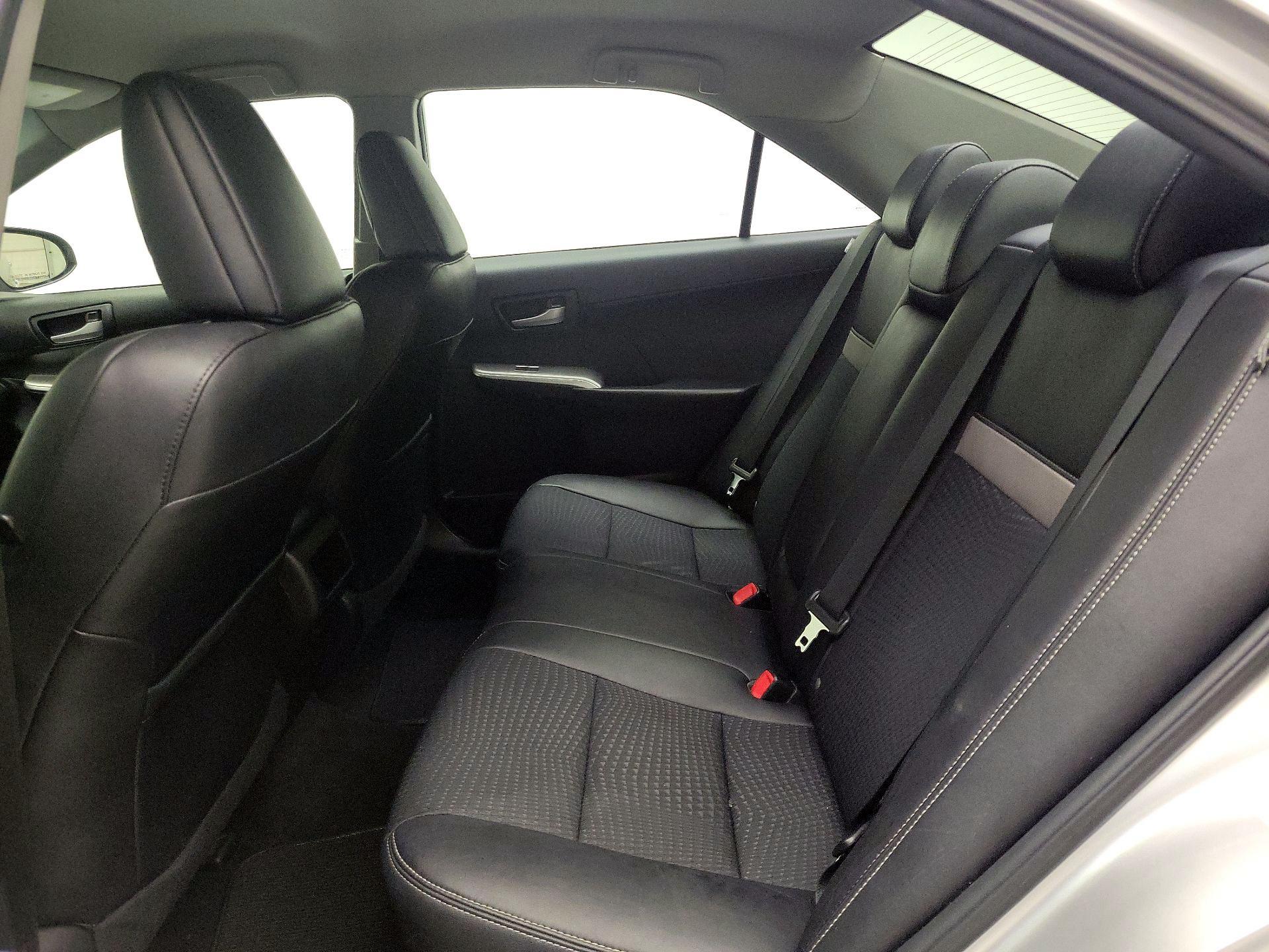 Thumbnail: 2014 Toyota Camry - 19
