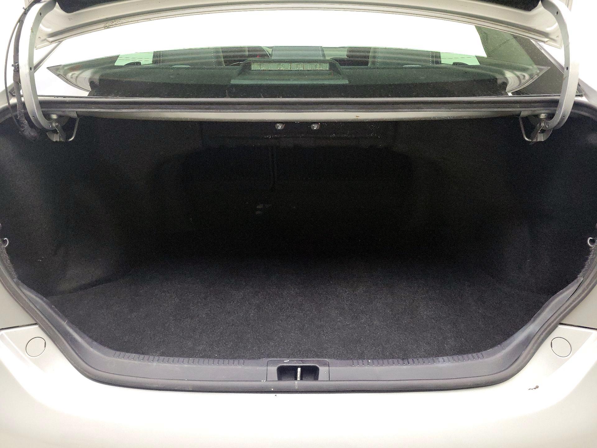 Thumbnail: 2014 Toyota Camry - 20